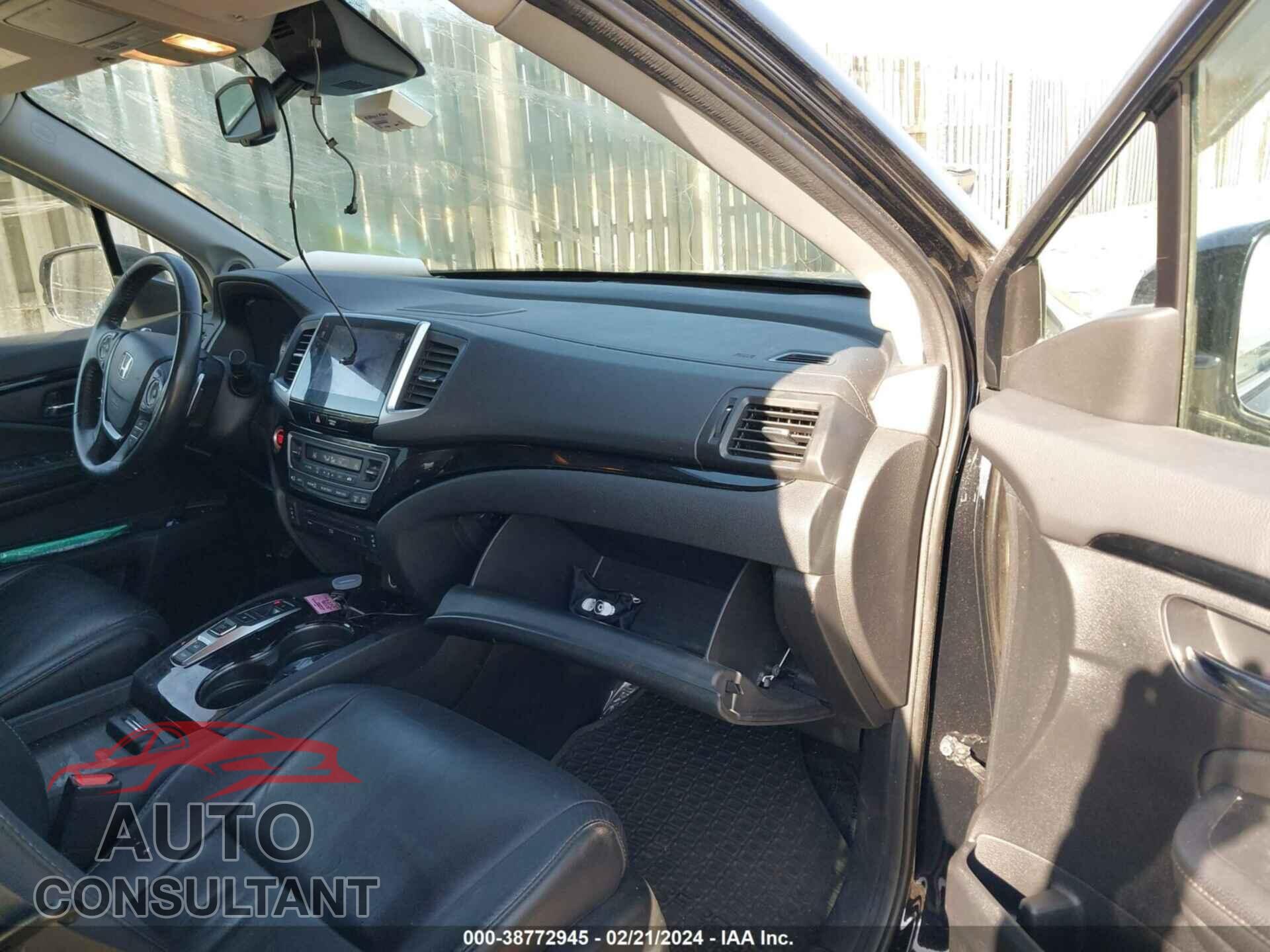 HONDA PILOT 2017 - 5FNYF6H97HB073967