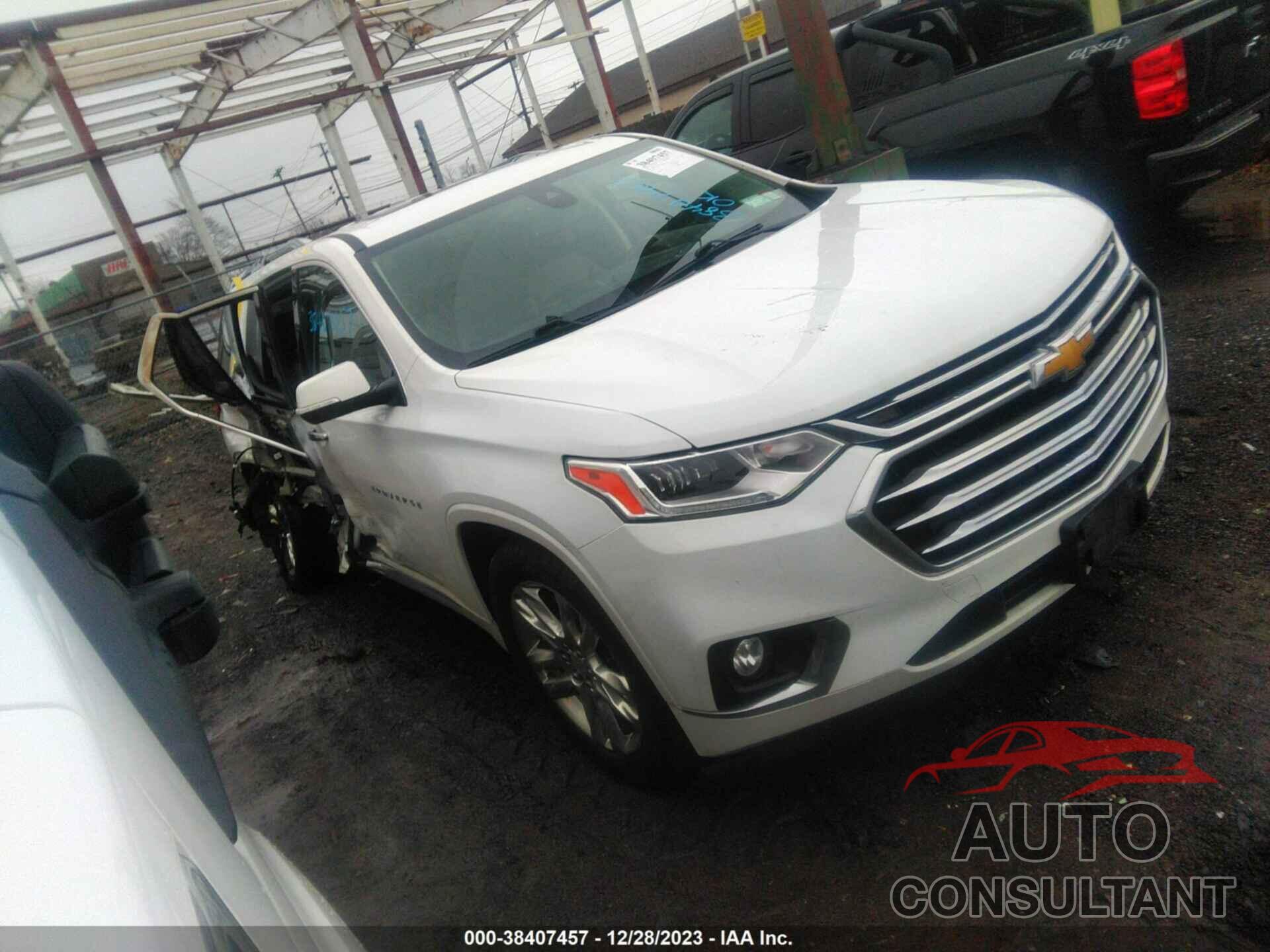 CHEVROLET TRAVERSE 2018 - 1GNEVKKW9JJ114229