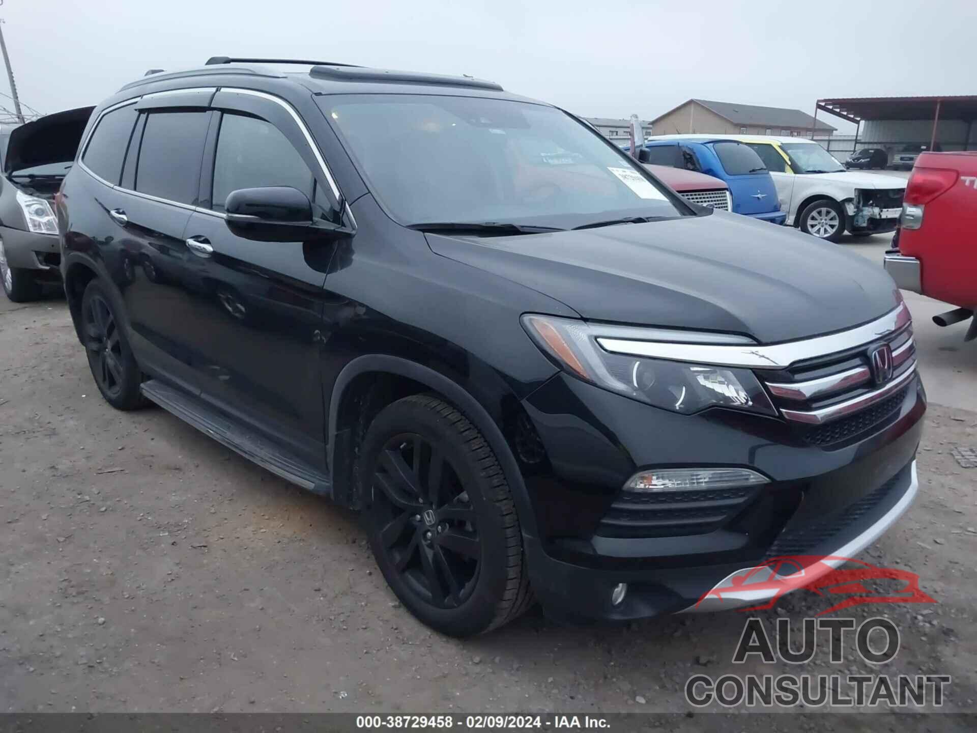 HONDA PILOT 2017 - 5FNYF6H03HB062501