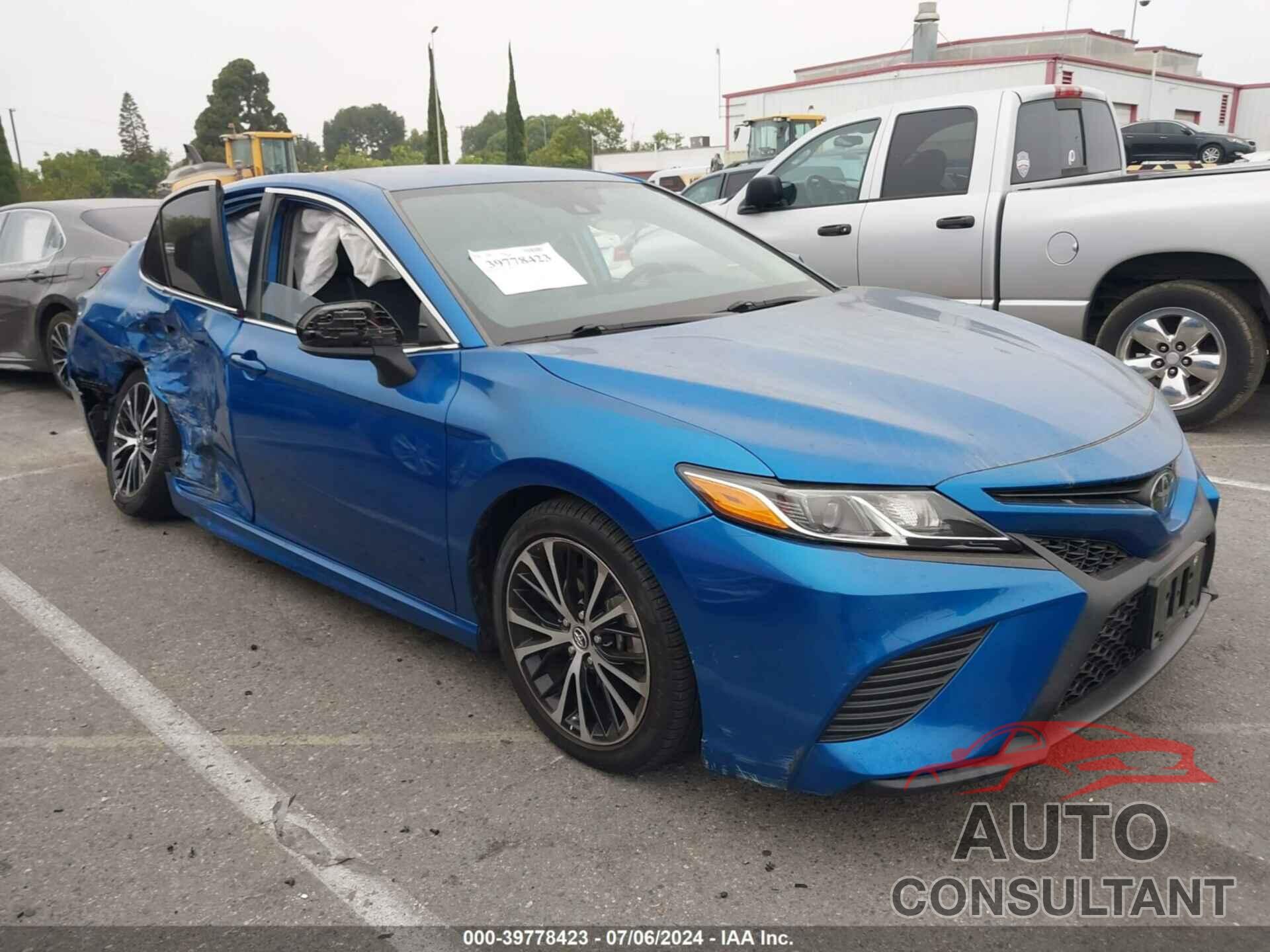 TOYOTA CAMRY 2019 - 4T1B11HK3KU241589