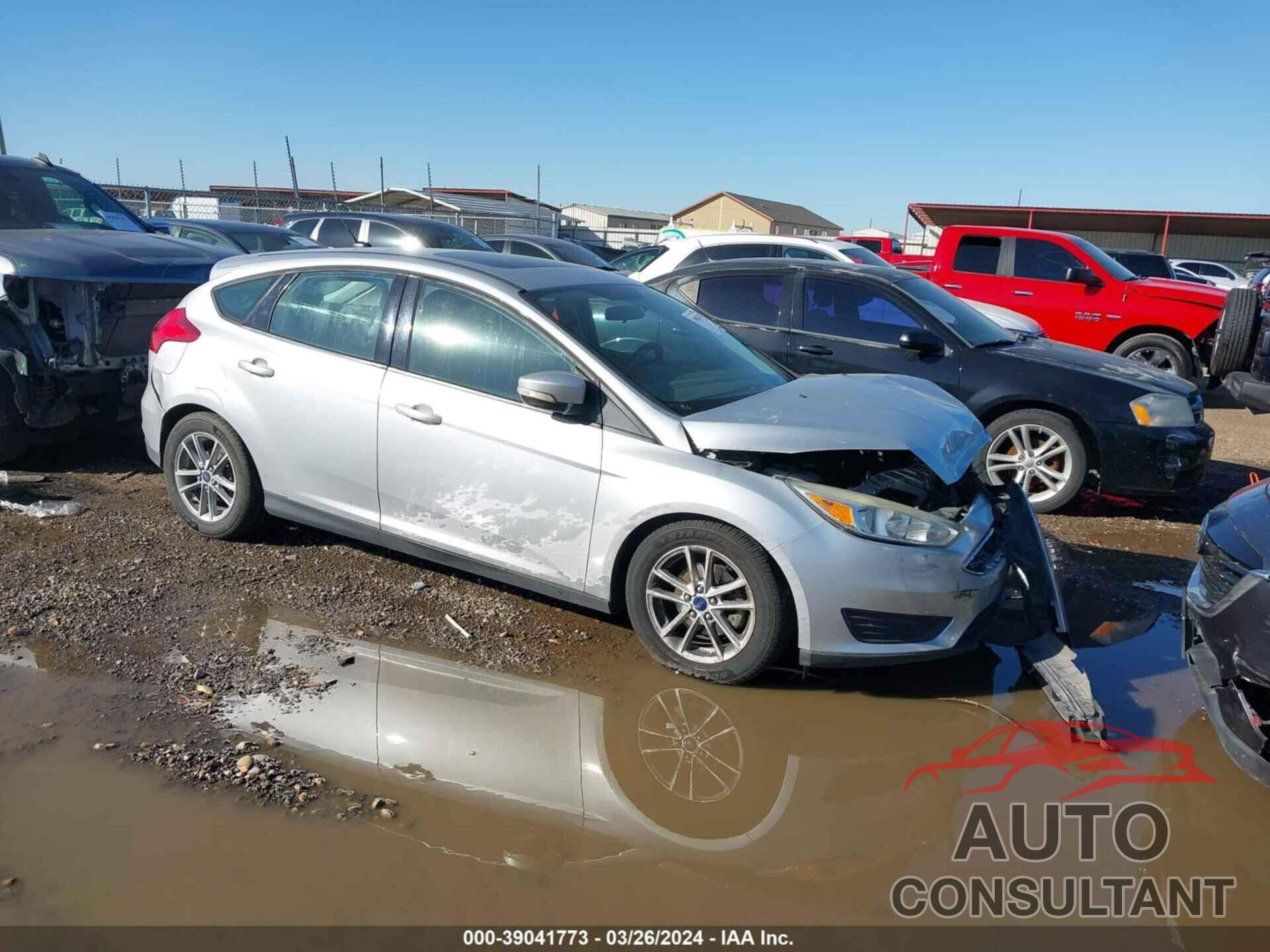 FORD FOCUS 2016 - 001FADP3K26GL2636