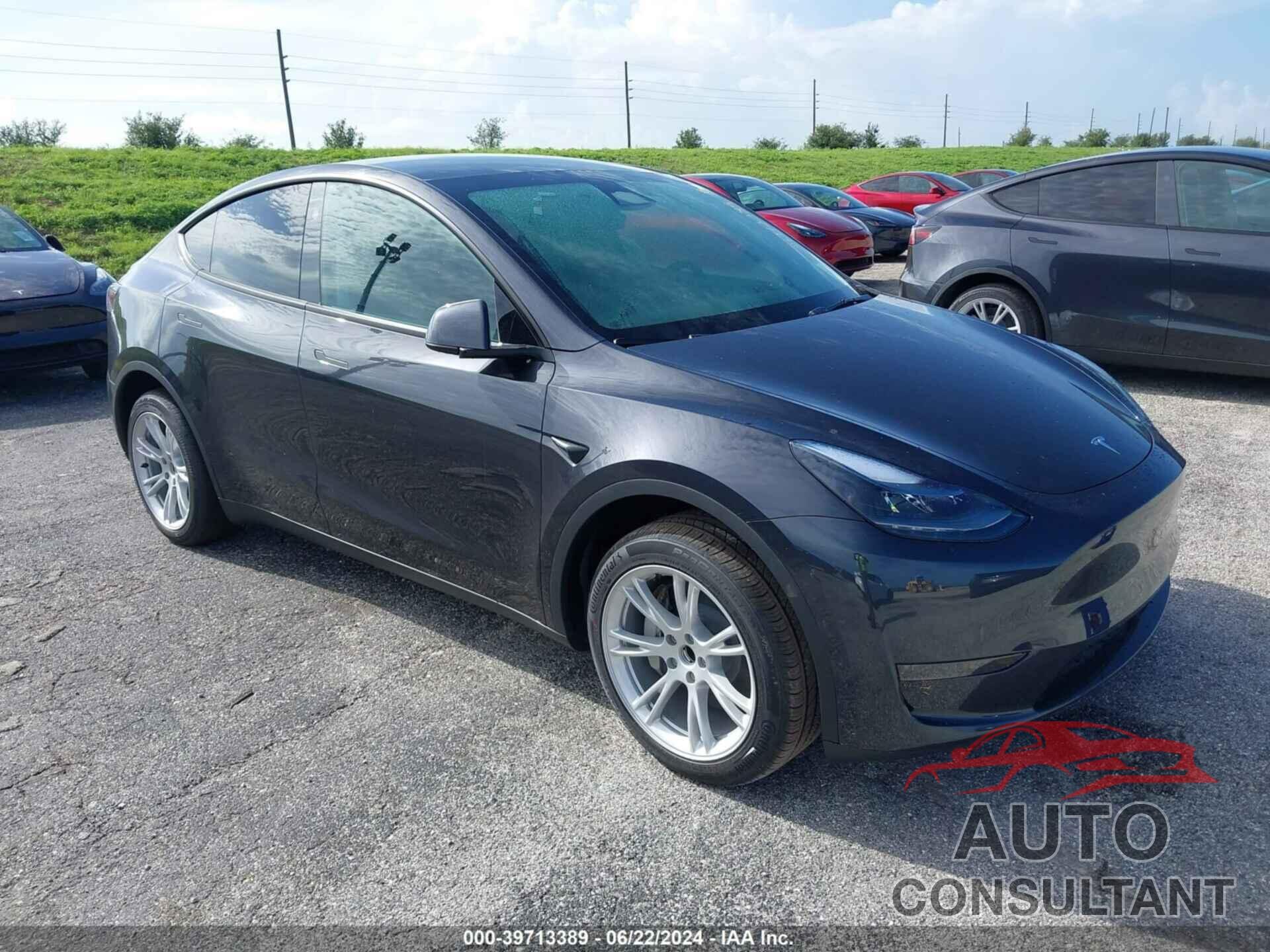 TESLA MODEL Y 2024 - 7SAYGDED8RF091327