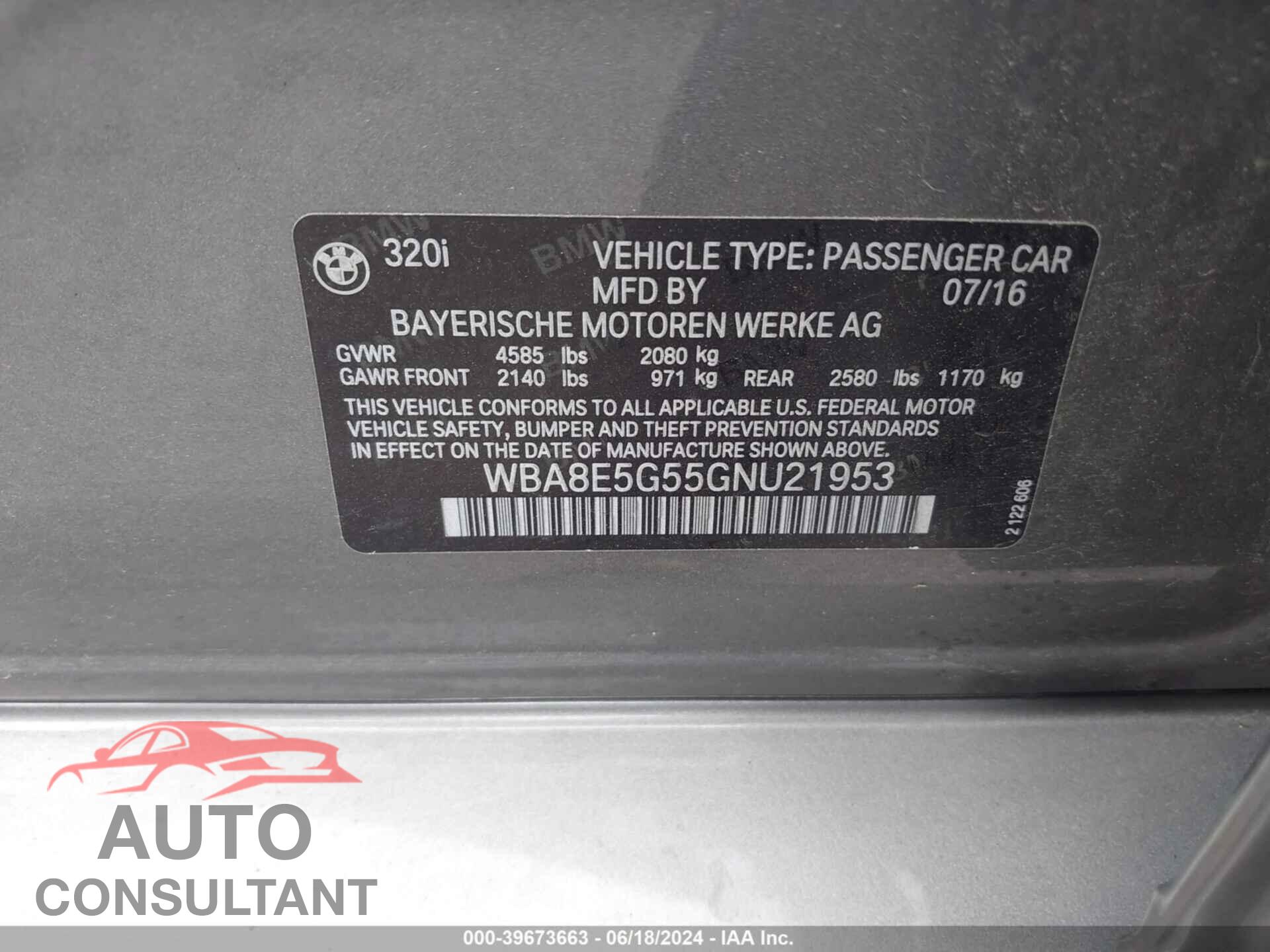 BMW 320I 2016 - WBA8E5G55GNU21953