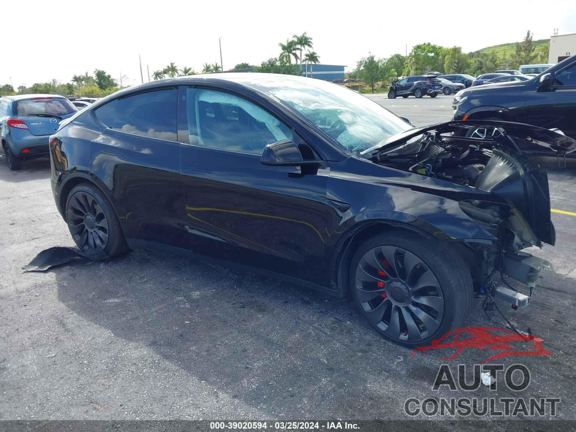 TESLA MODEL Y 2021 - 5YJYGDEF2MF268882