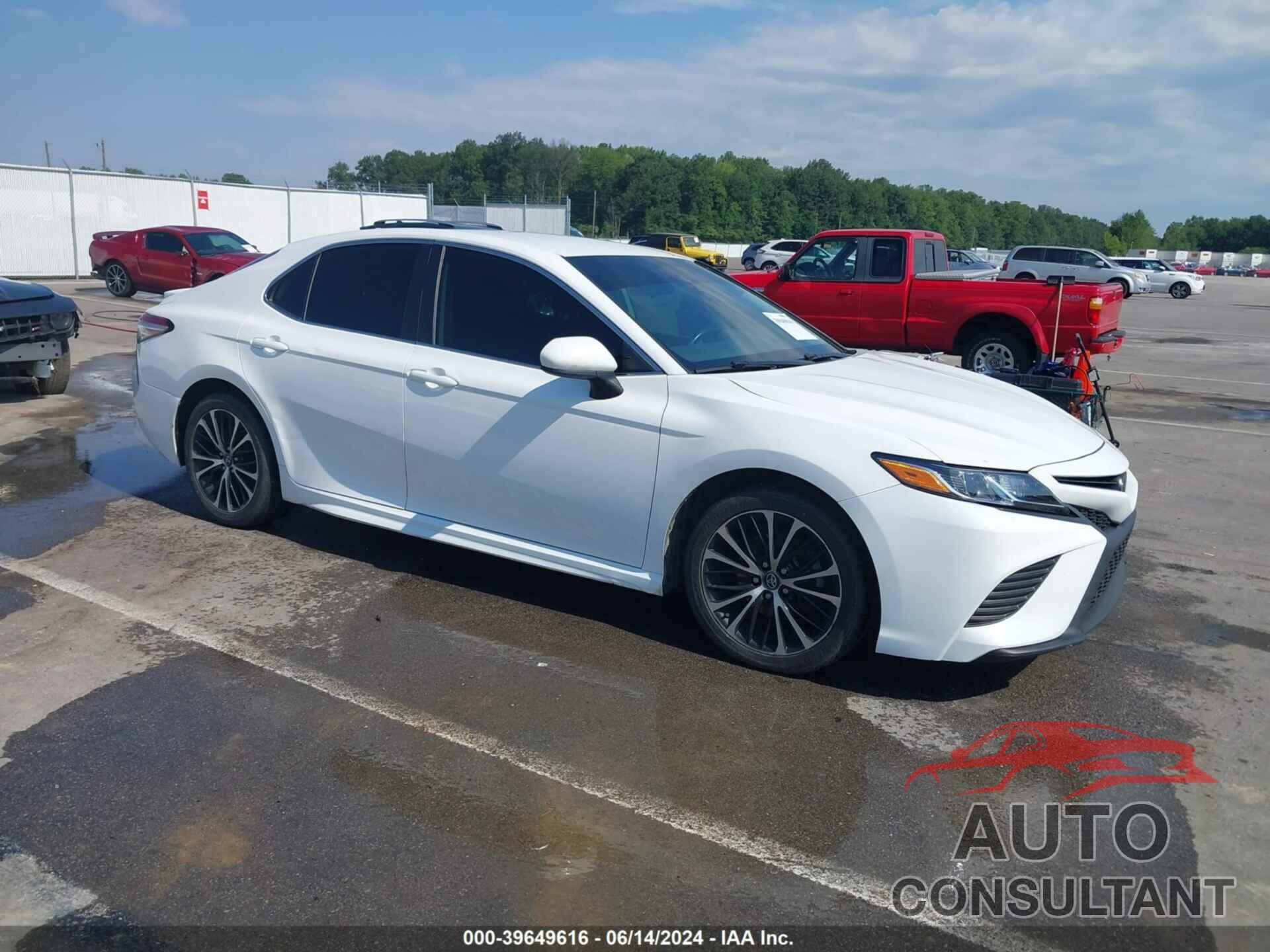 TOYOTA CAMRY 2019 - 4T1B11HK8KU688628