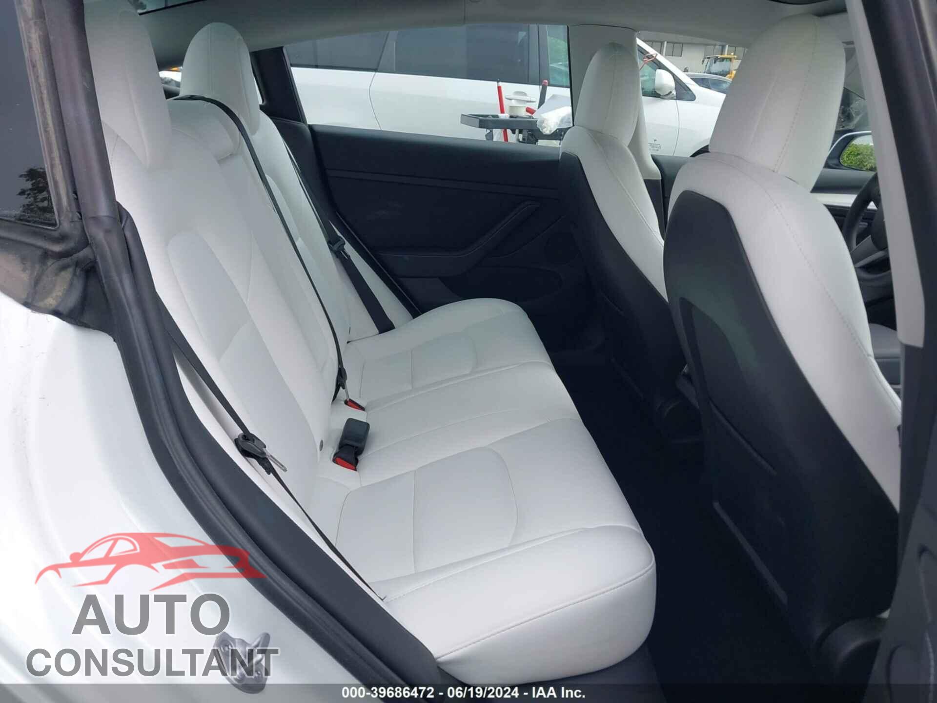 TESLA MODEL 3 2022 - 5YJ3E1EB4NF275300