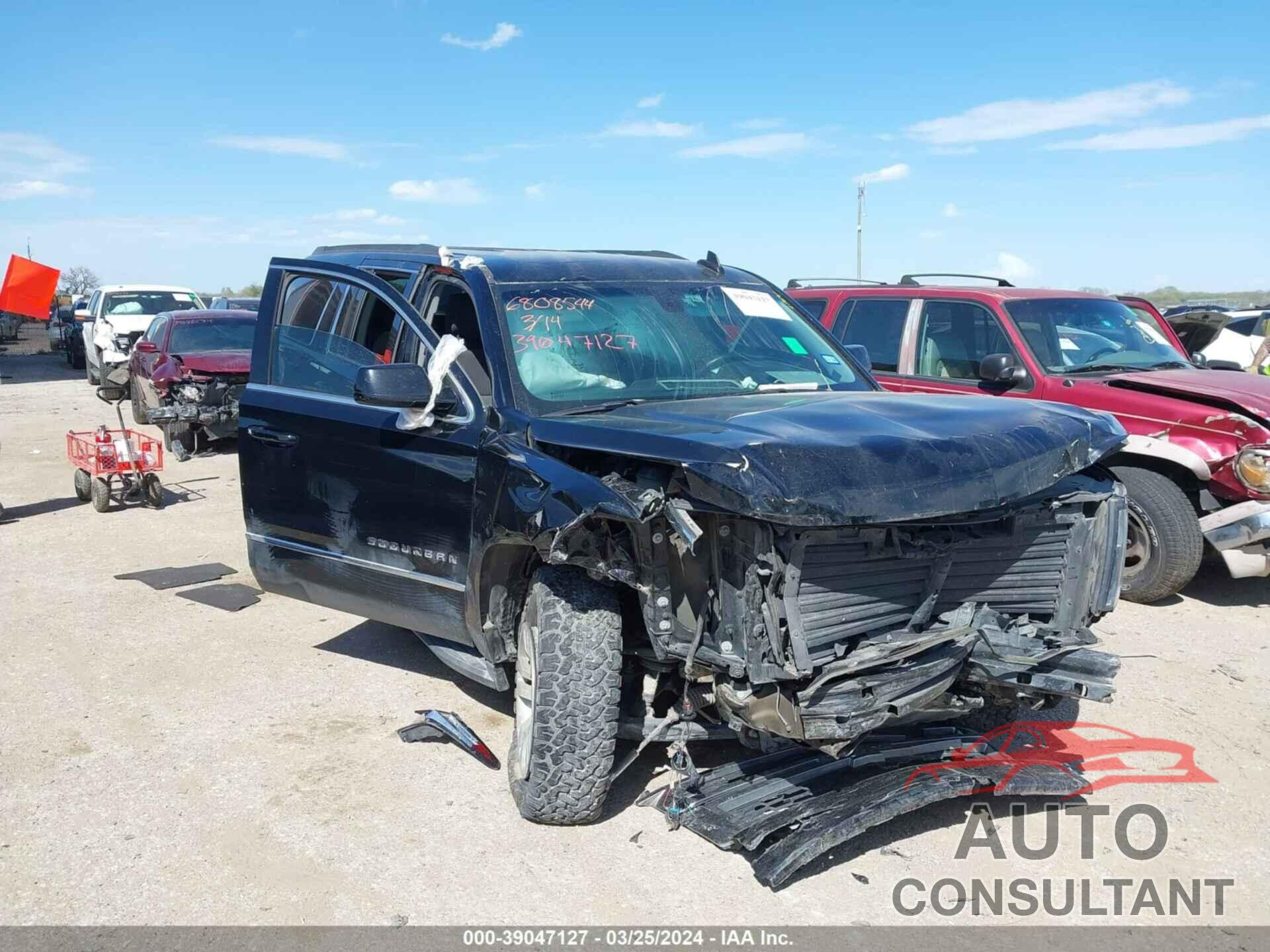 CHEVROLET SUBURBAN 2019 - 1GNSCGKC2KR136281