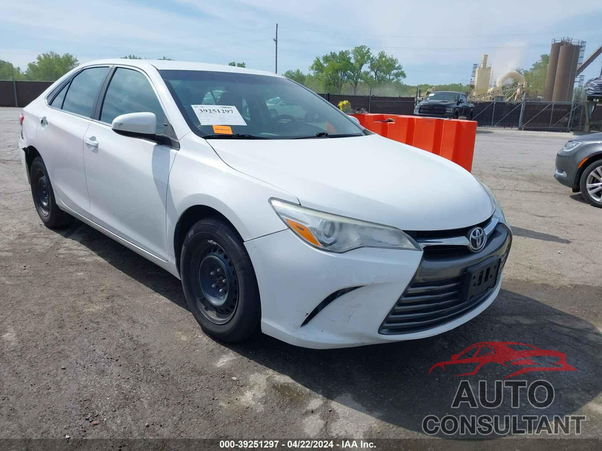 TOYOTA CAMRY 2017 - 4T1BF1FK2HU407825