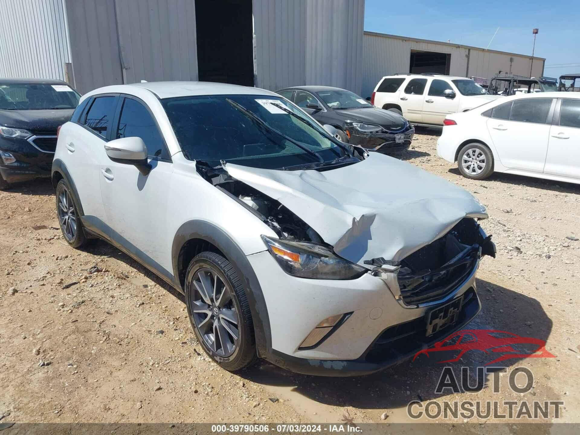 MAZDA CX-3 2018 - JM1DKDC79J0329678