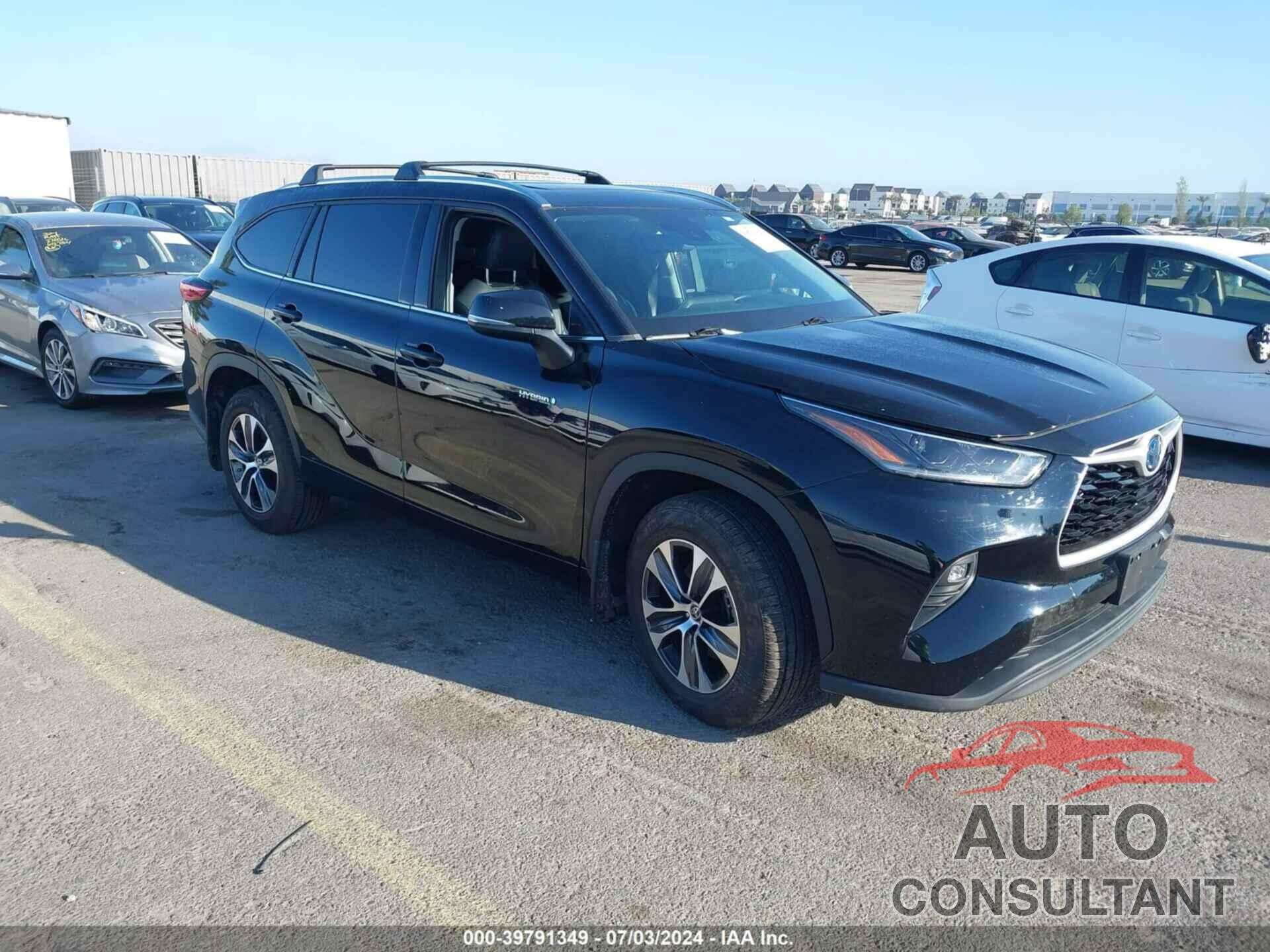 TOYOTA HIGHLANDER 2021 - 5TDHARAH4MS011787