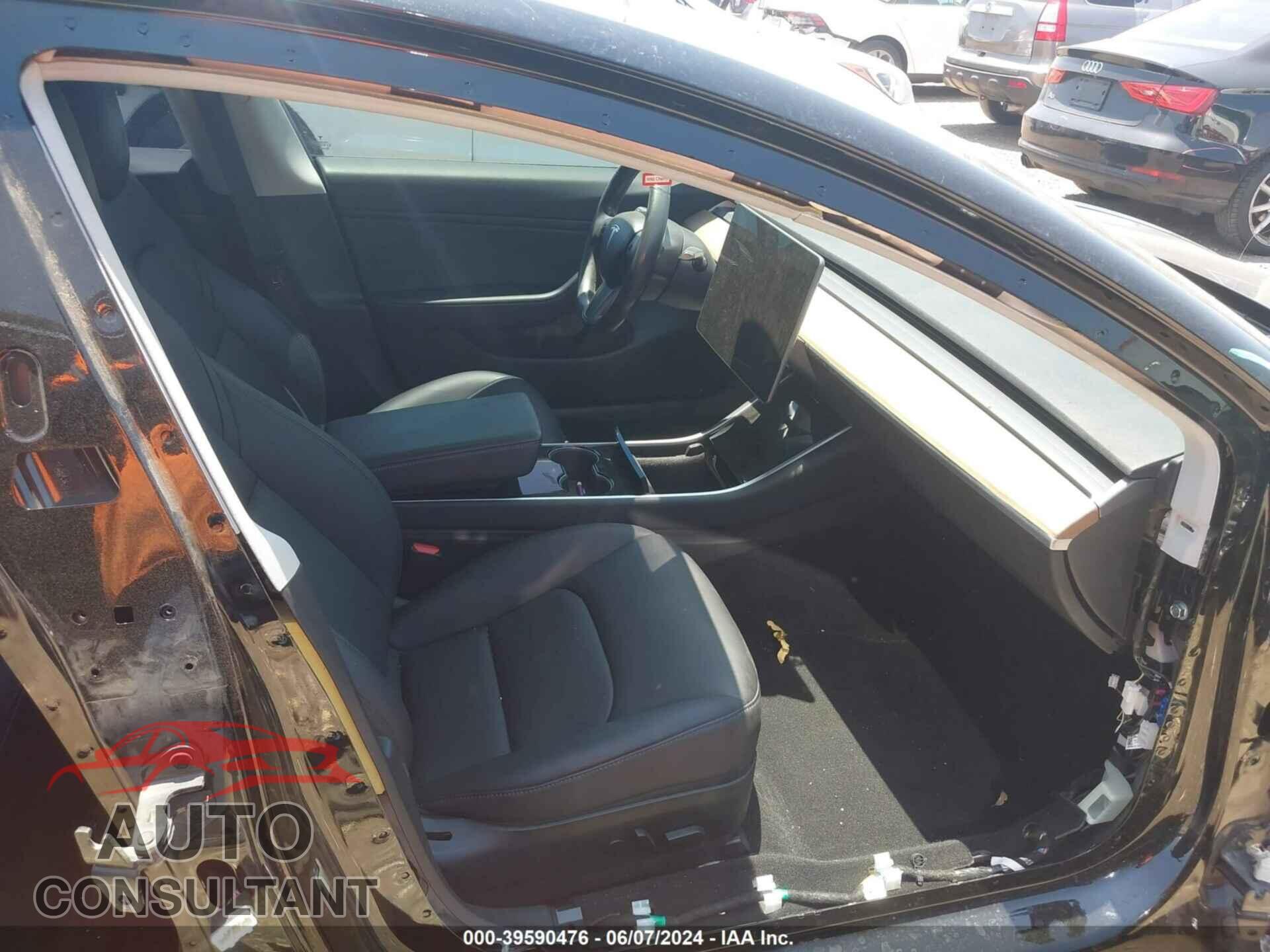 TESLA MODEL 3 2018 - 5YJ3E1EA5JF046870
