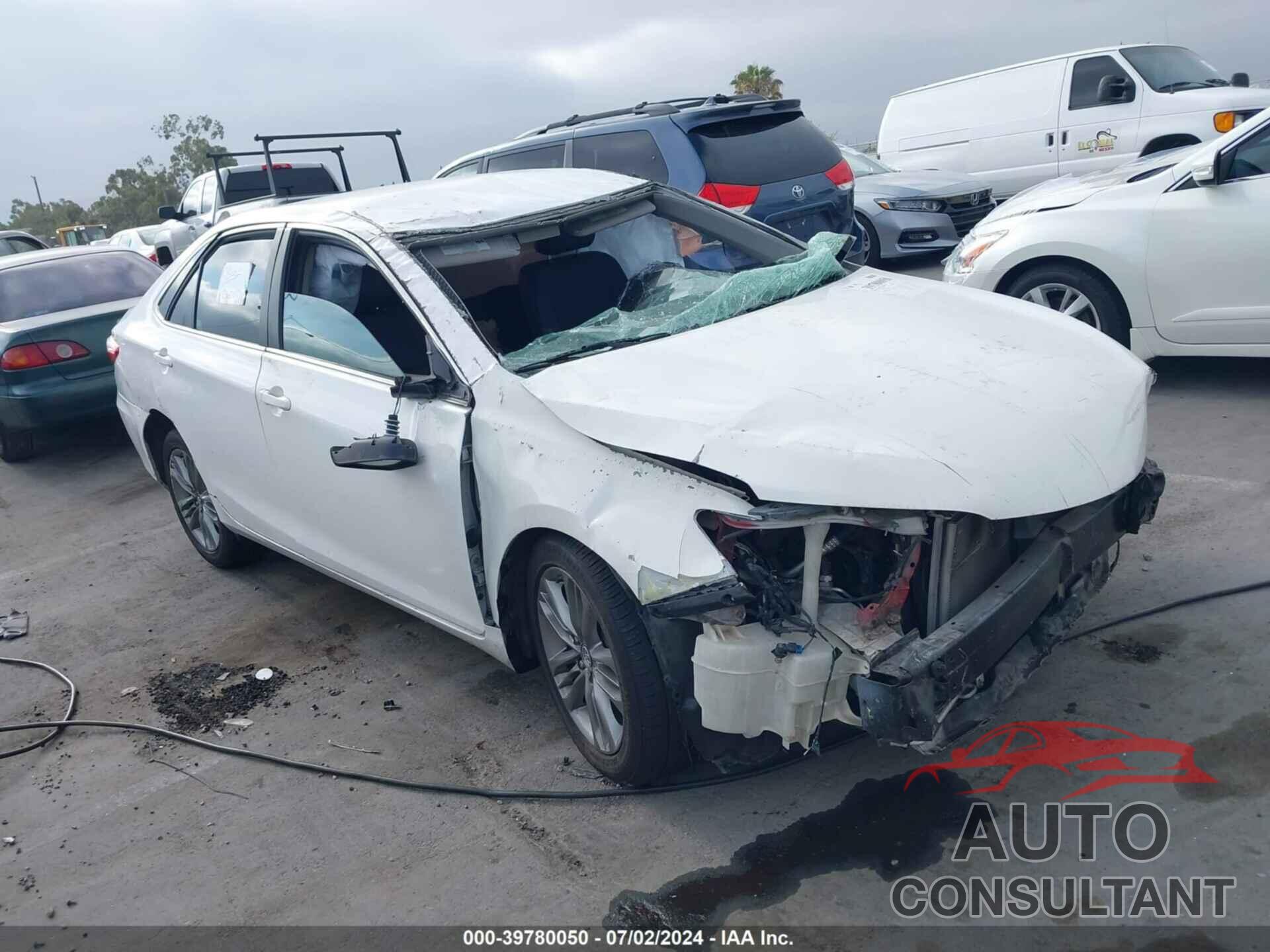 TOYOTA CAMRY 2016 - 4T1BF1FK5GU165076