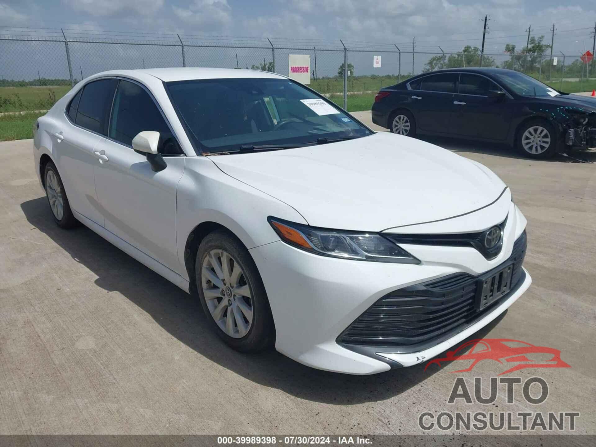 TOYOTA CAMRY 2019 - 4T1B11HK1KU743730
