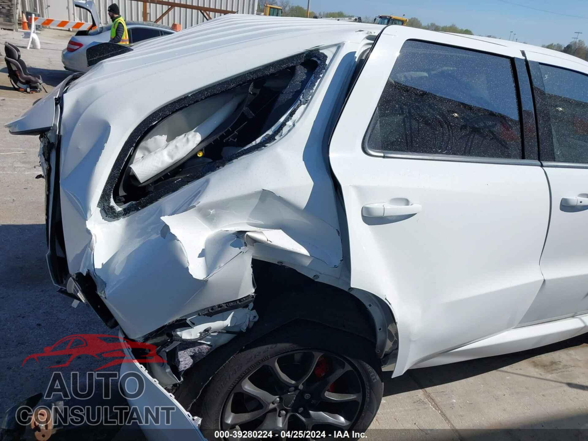 DODGE DURANGO 2023 - 1C4SDJGJ8PC618970