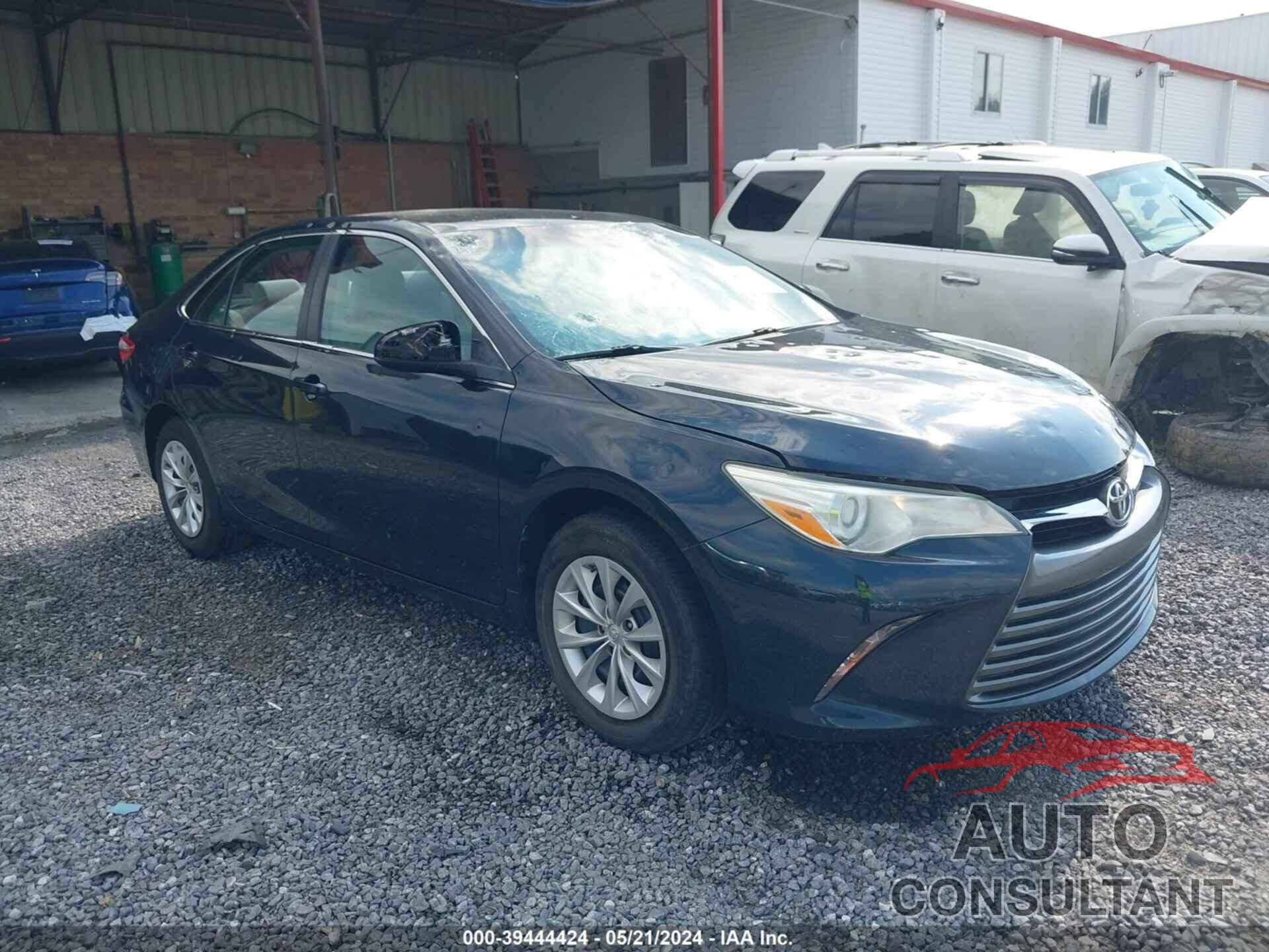 TOYOTA CAMRY 2016 - 4T4BF1FK4GR559464