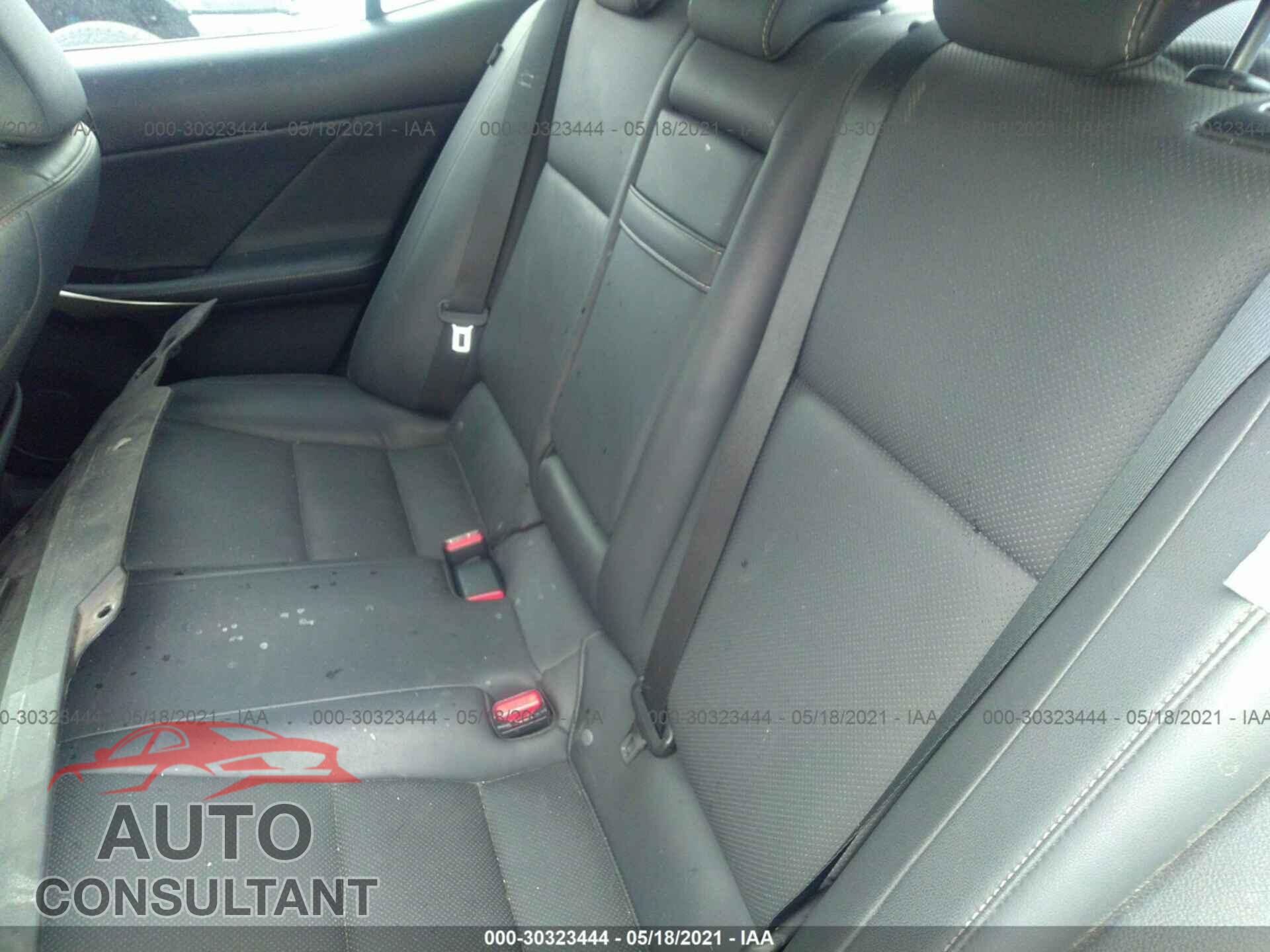 LEXUS IS 2017 - JTHBA1D26H5041477