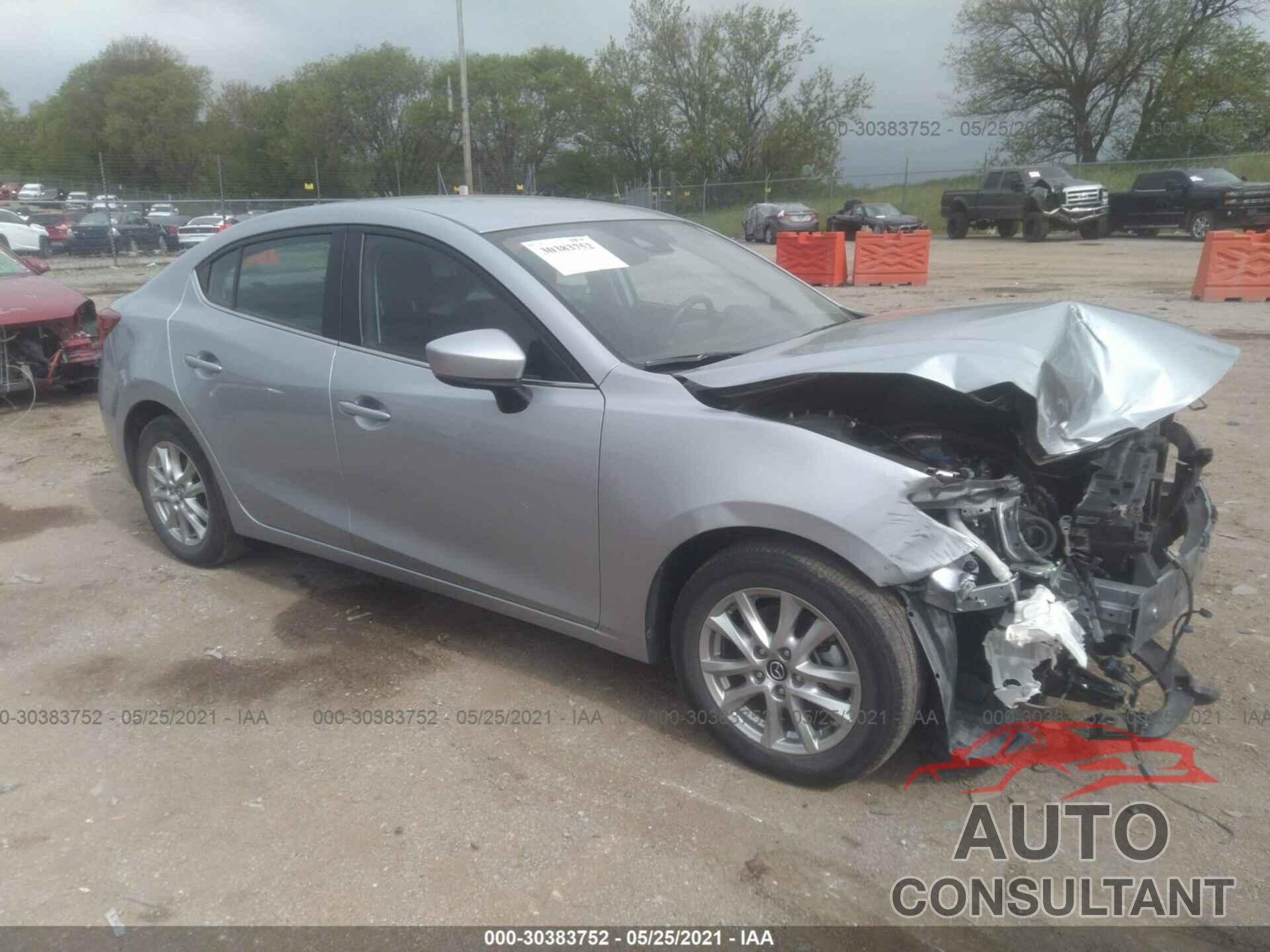 MAZDA MAZDA3 4-DOOR 2018 - 3MZBN1U72JM186305