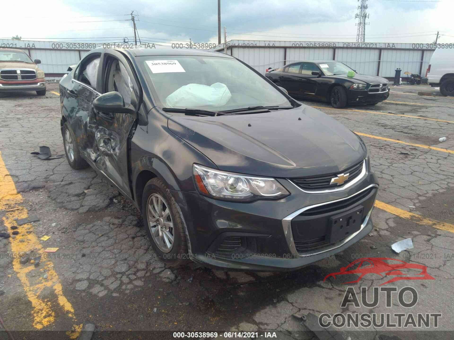 CHEVROLET SONIC 2019 - 1G1JD5SB6K4144841
