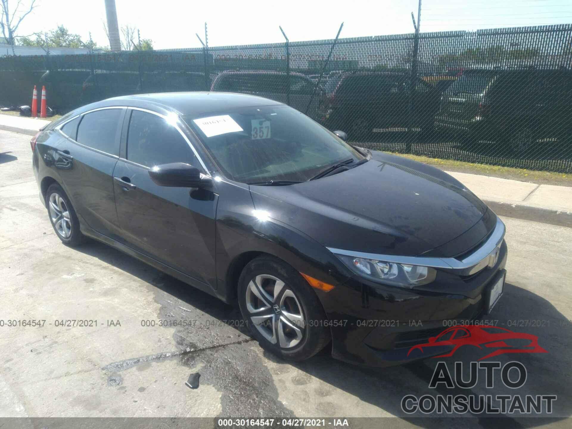 HONDA CIVIC SEDAN 2017 - 19XFC2F58HE204452