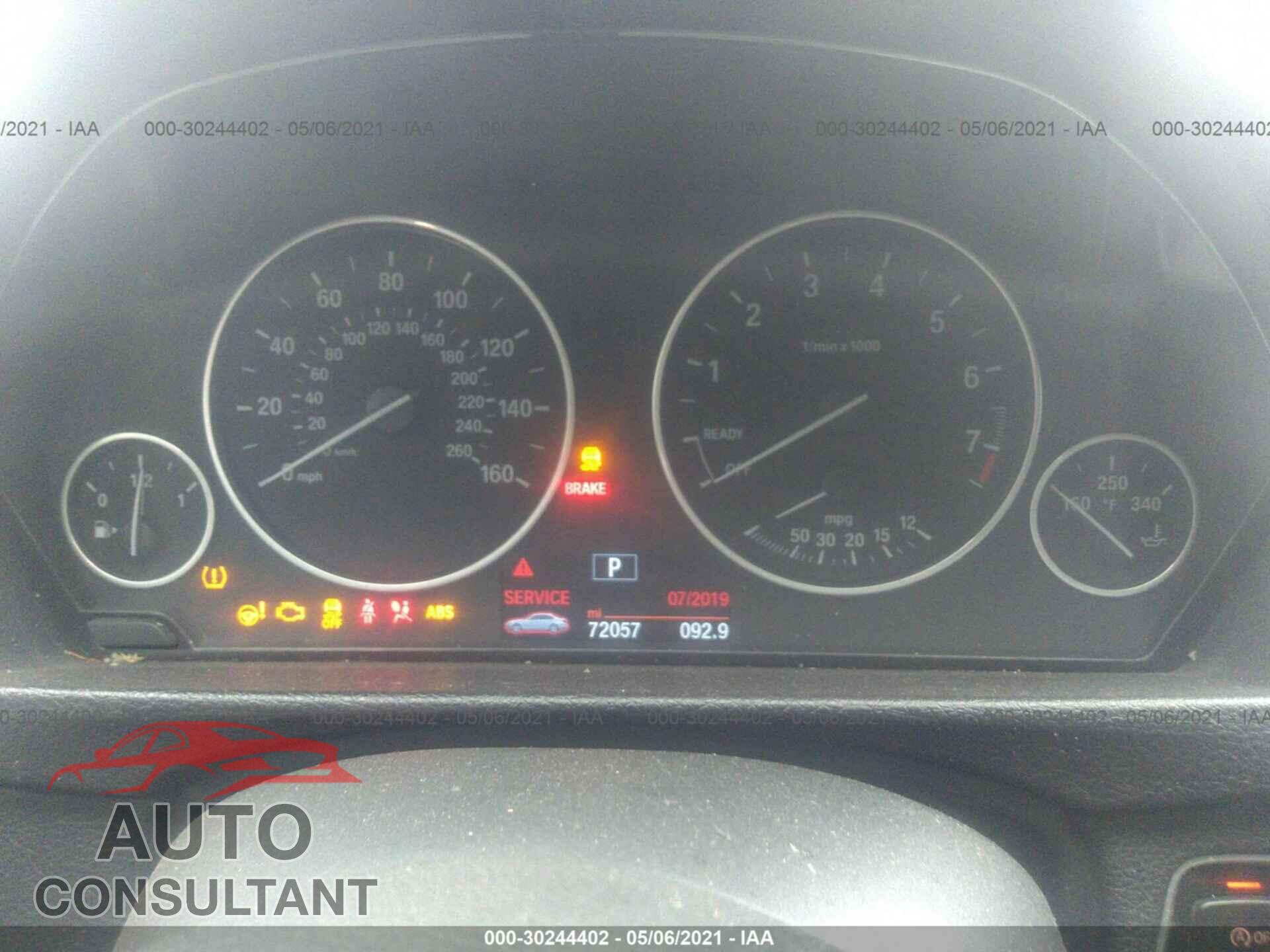 BMW 3 SERIES 2016 - WBA8E1G57GNU12342
