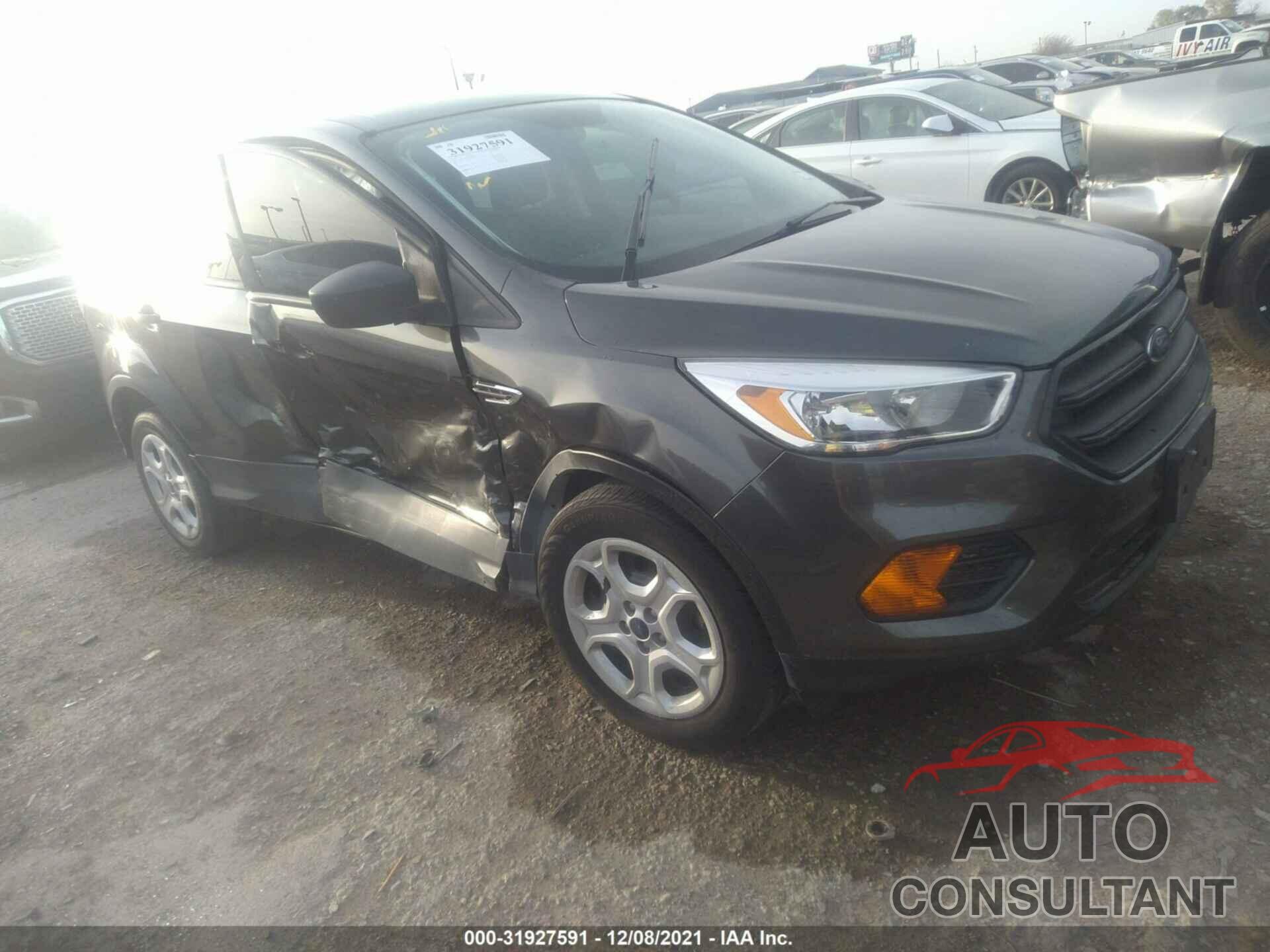 FORD ESCAPE 2017 - 1FMCU0F77HUD40087