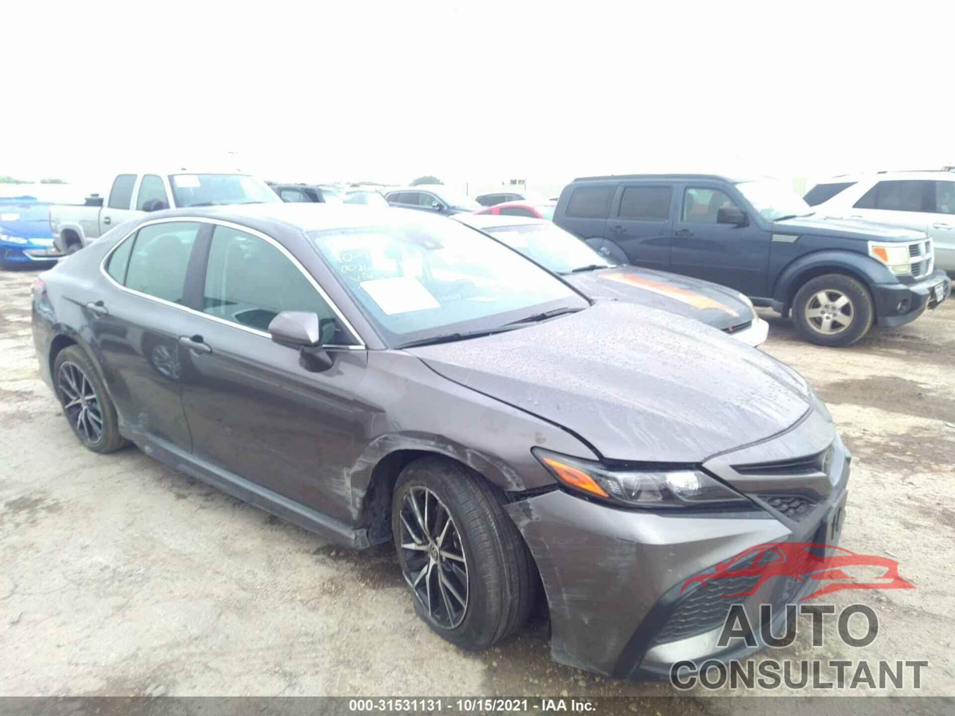 TOYOTA CAMRY 2021 - 4T1G11AK7MU574395