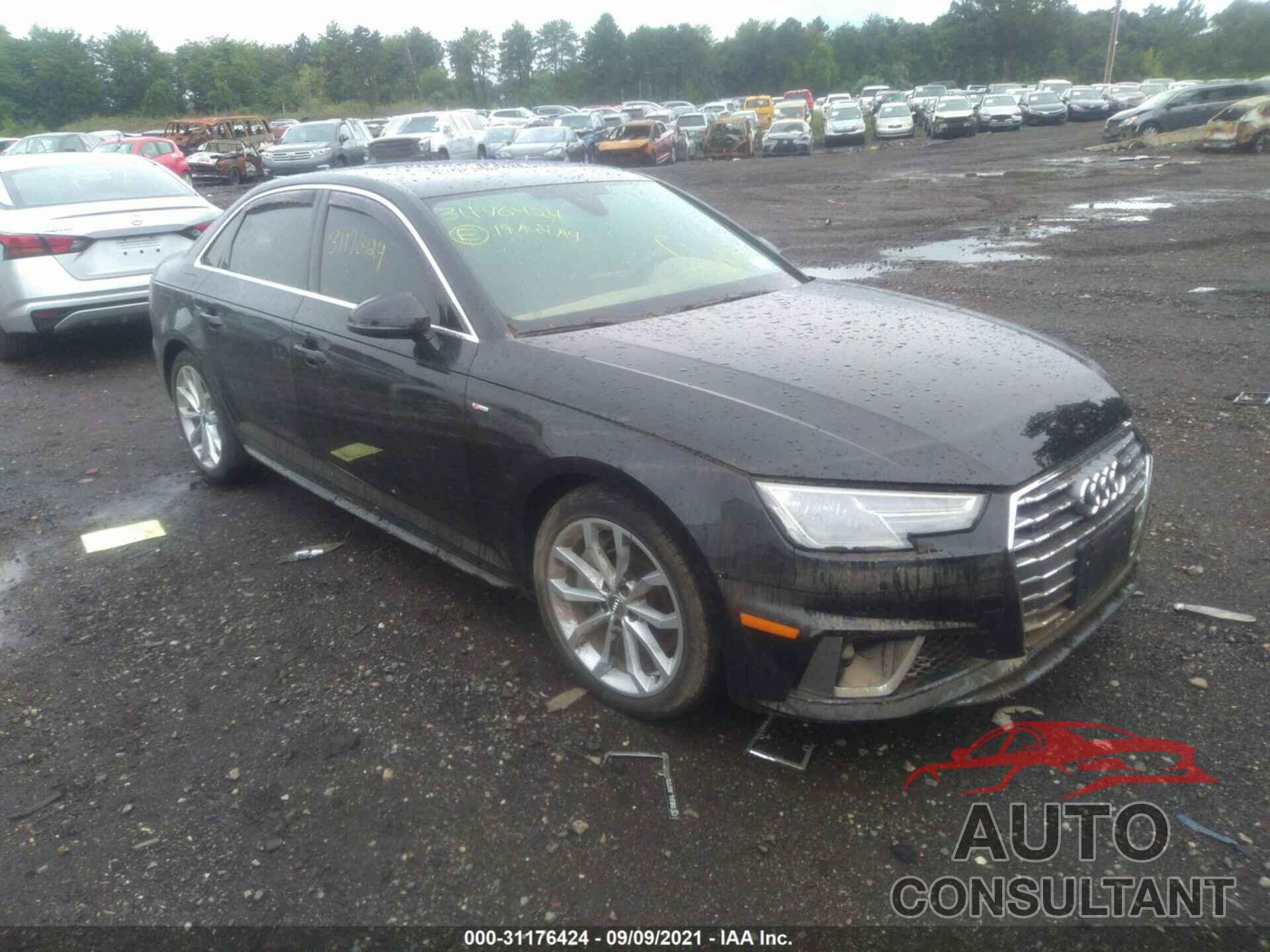 AUDI A4 2019 - WAUDNAF40KA033366