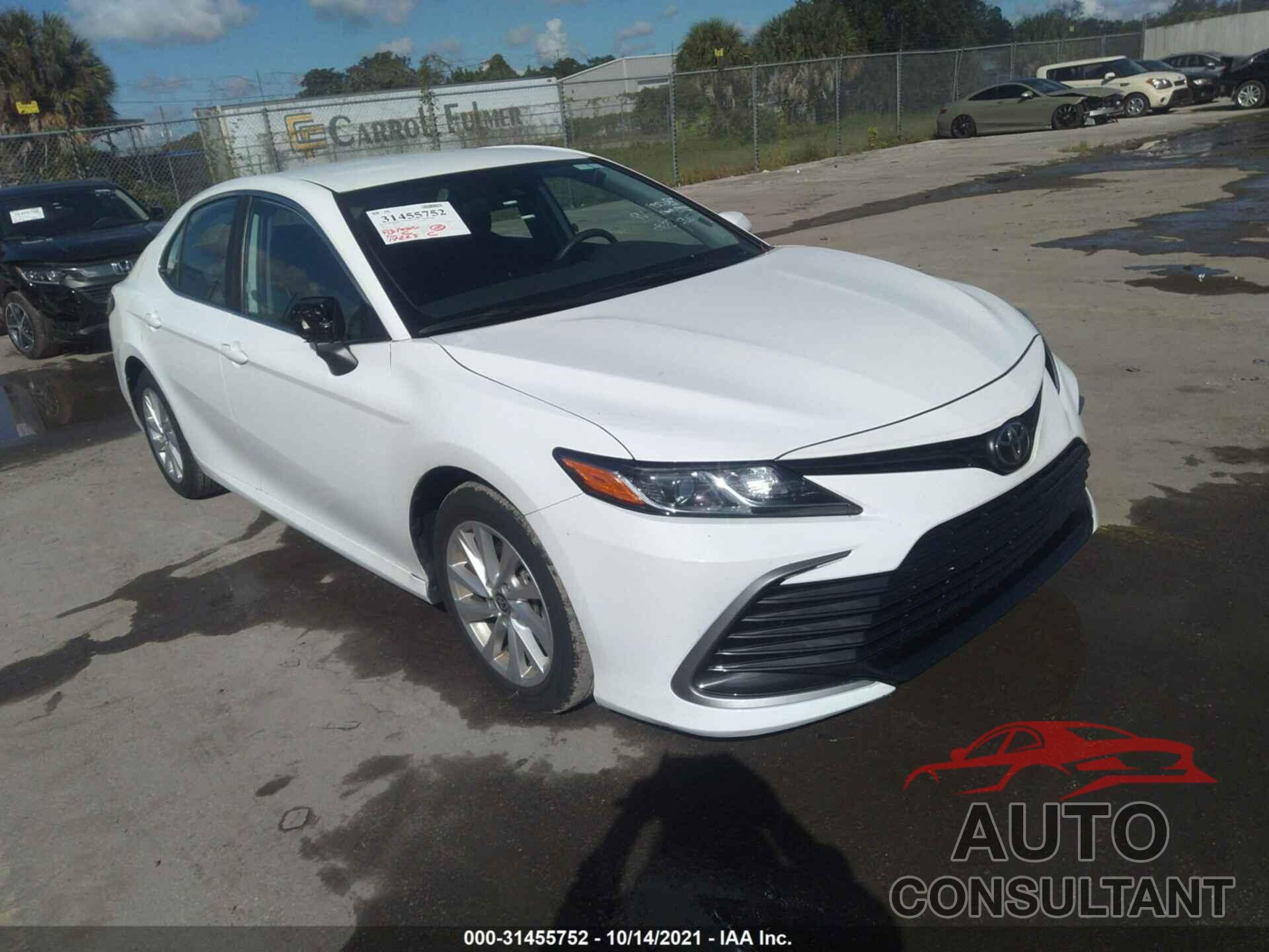 TOYOTA CAMRY 2021 - 4T1C11AK6MU558137