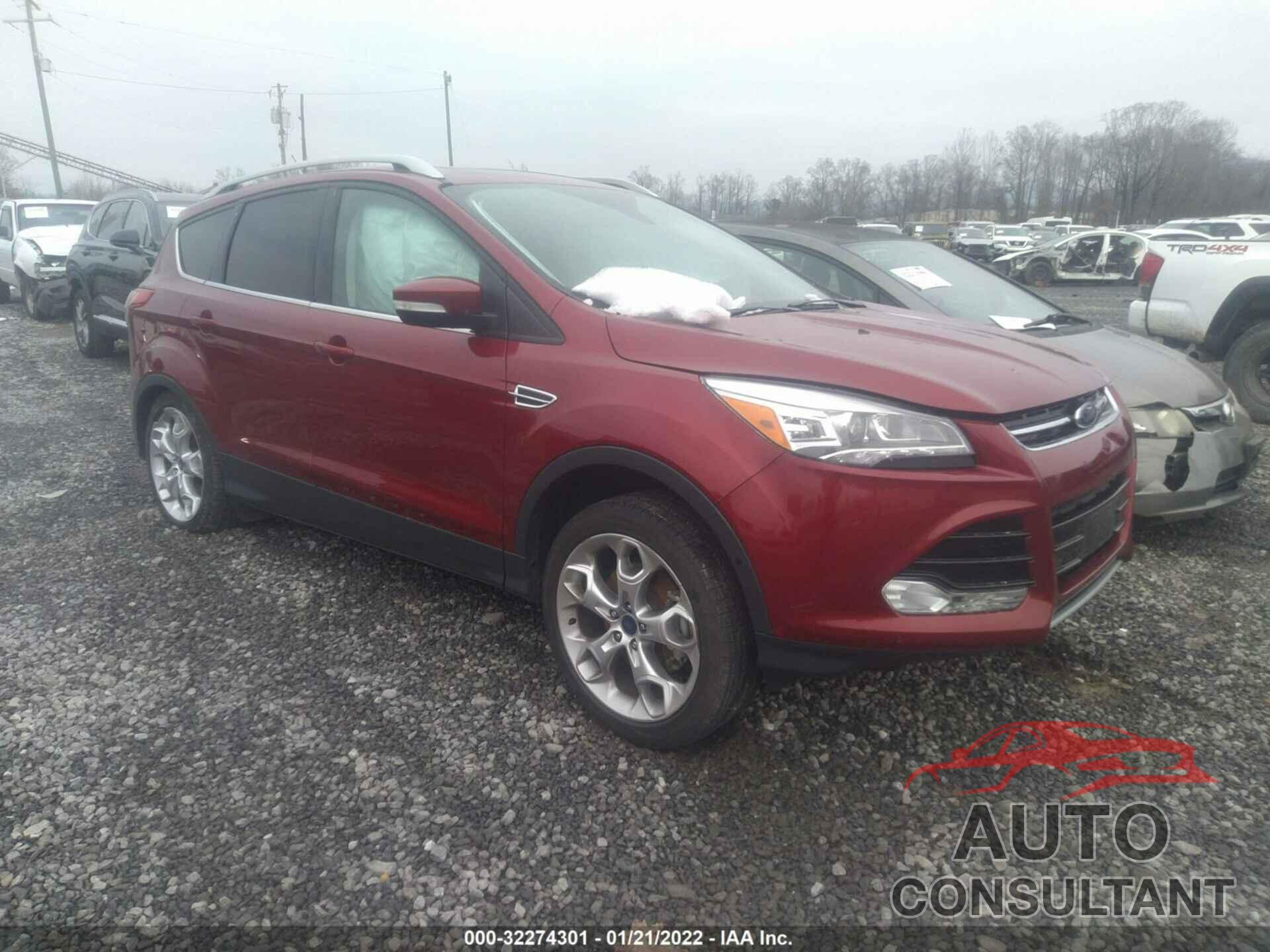 FORD ESCAPE 2016 - 1FMCU9J98GUB79356