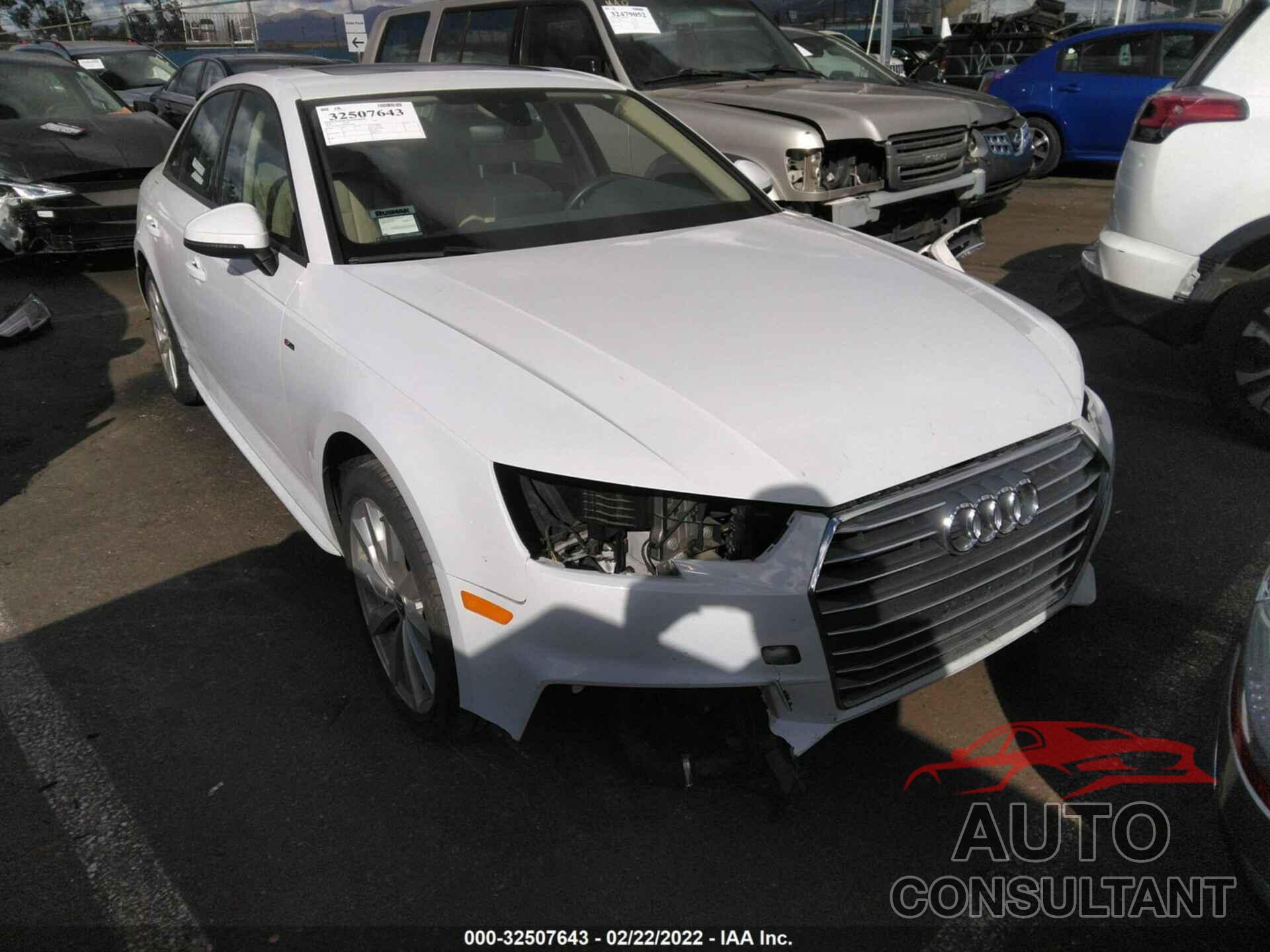 AUDI A4 2018 - WAUKMAF45JN015804