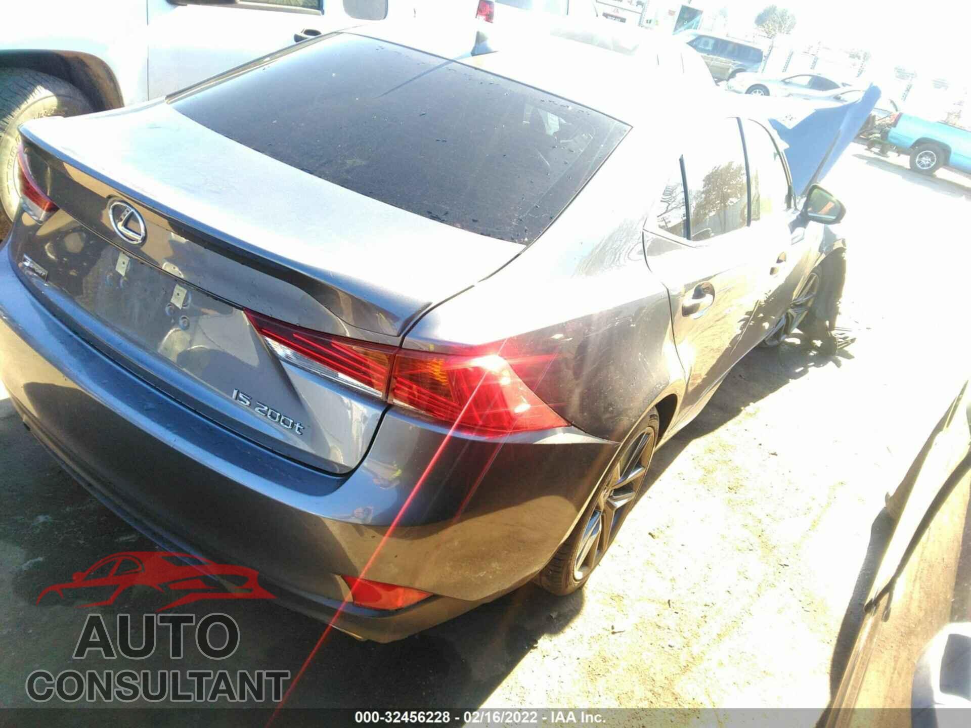 LEXUS IS 2017 - JTHBA1D2XH5048108