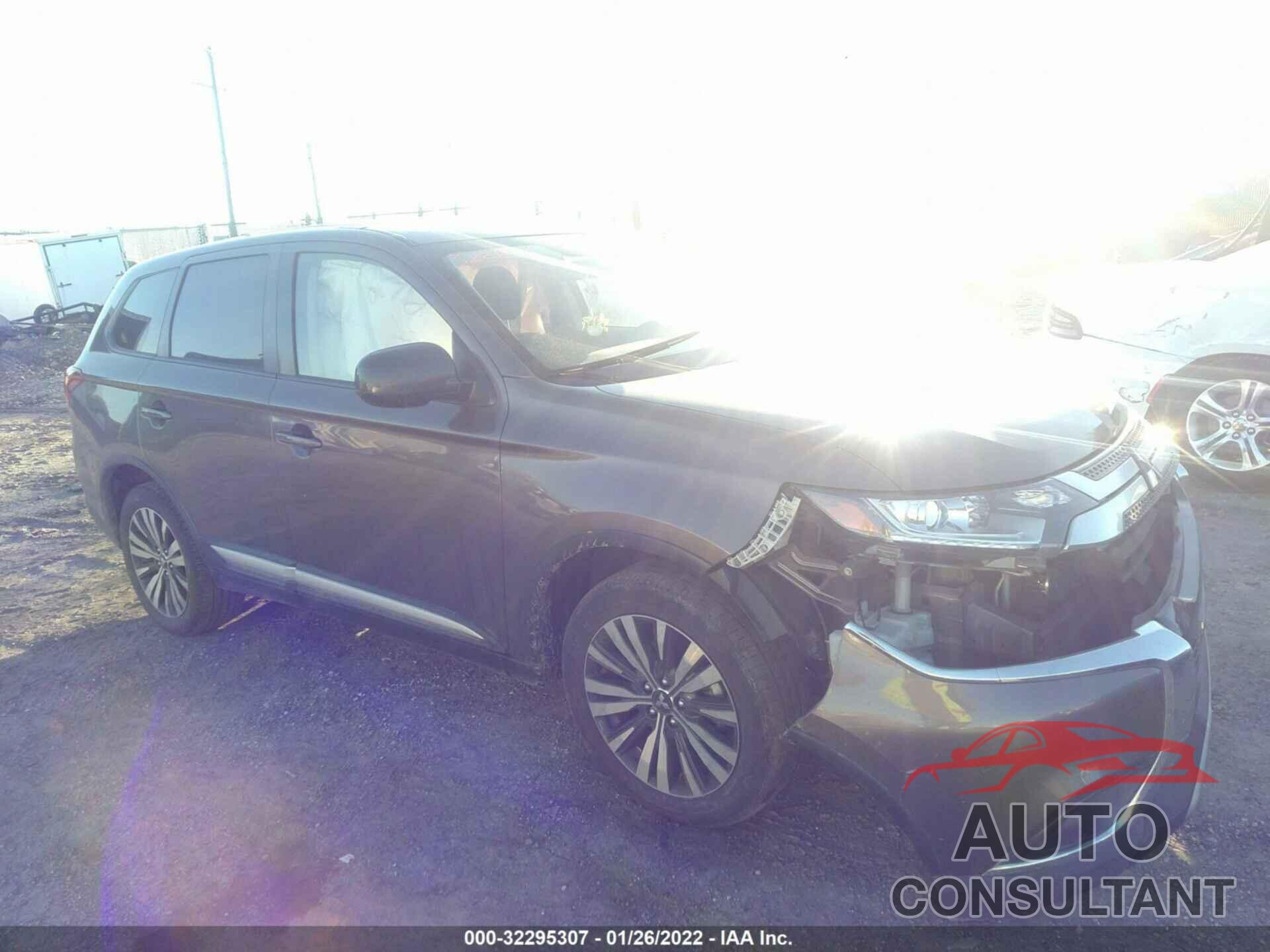 MITSUBISHI OUTLANDER 2019 - JA4AZ3A37KZ004060