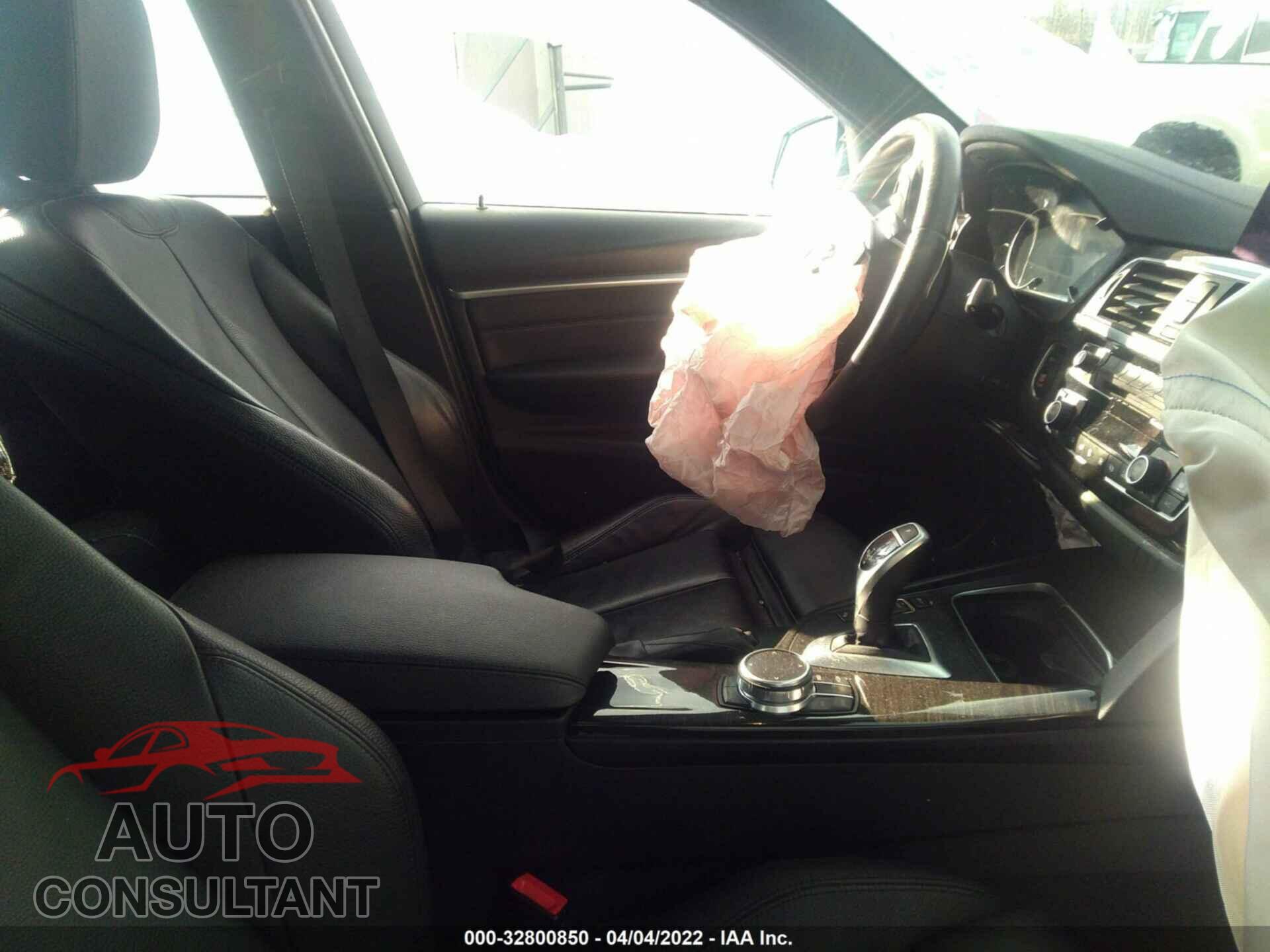 BMW 3 SERIES 2018 - WBA8D9C51JEB35320