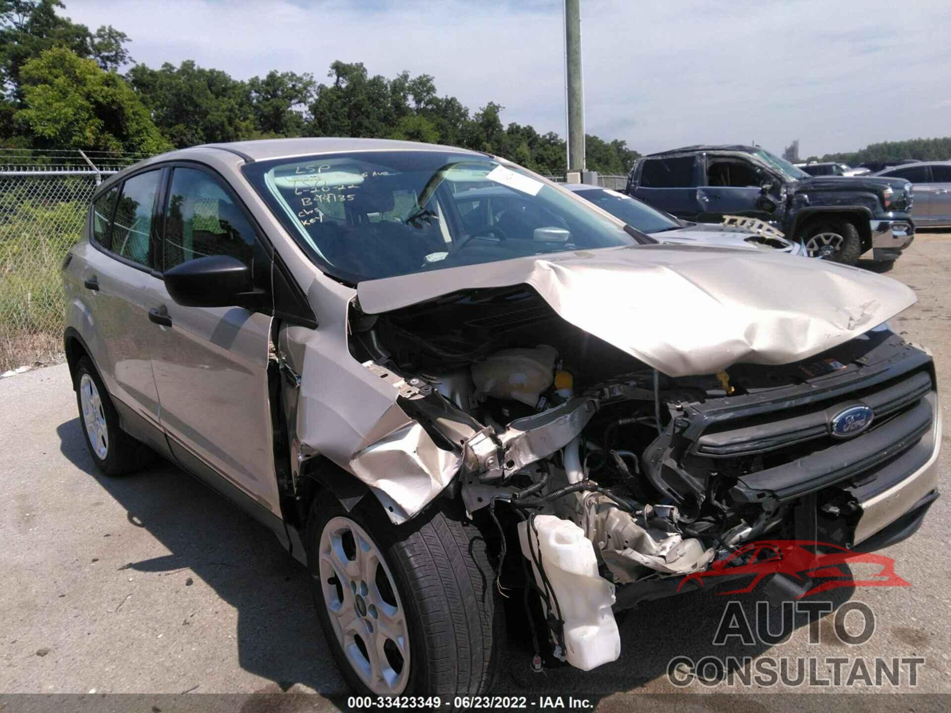 FORD ESCAPE 2017 - 1FMCU0F71HUB49135