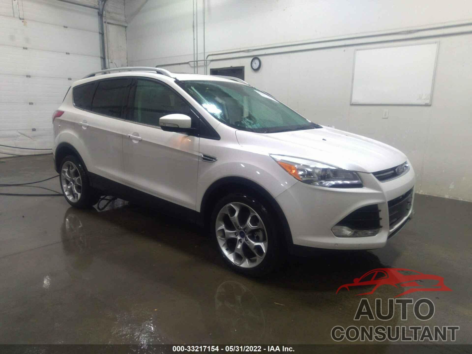 FORD ESCAPE 2016 - 1FMCU9J95GUB00130