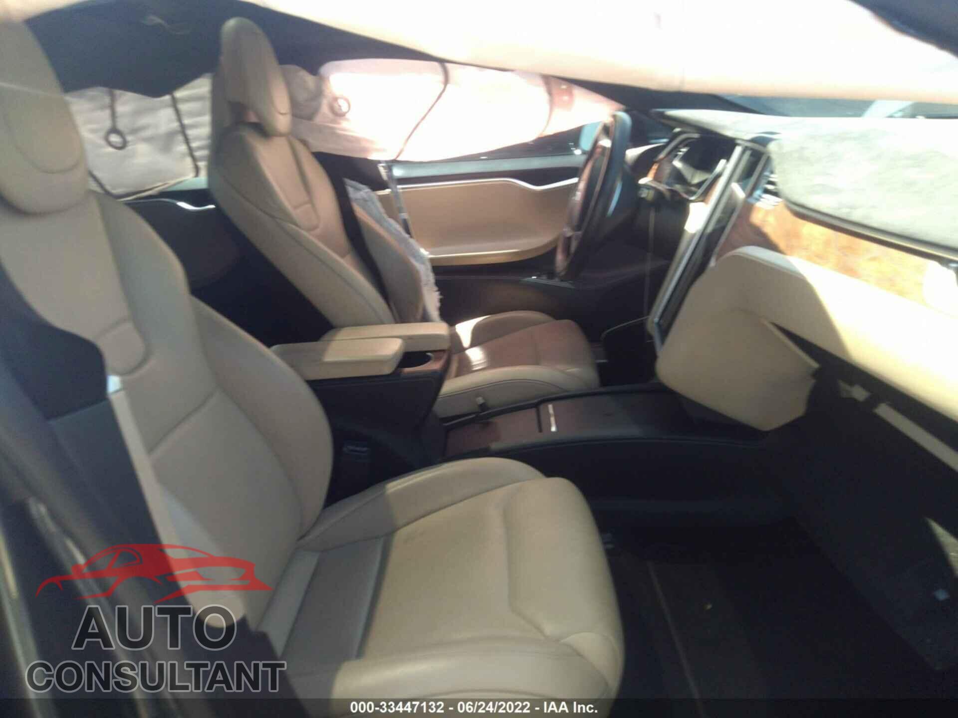 TESLA MODEL S 2017 - 5YJSA1E22HF185798