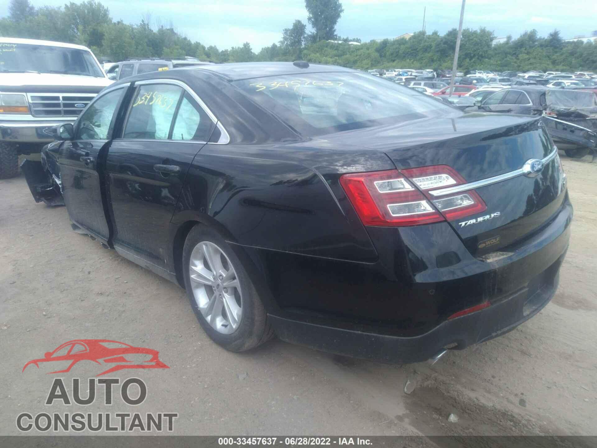 FORD TAURUS 2017 - 1FAHP2E86HG139048