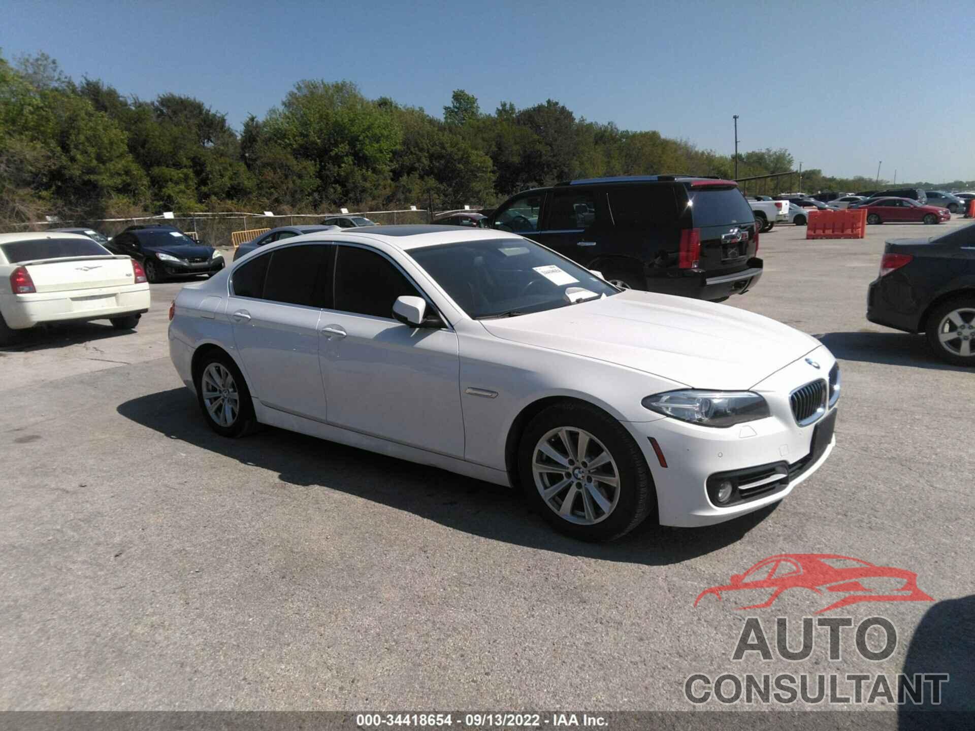 BMW 5 SERIES 2016 - WBA5A5C50GD525714