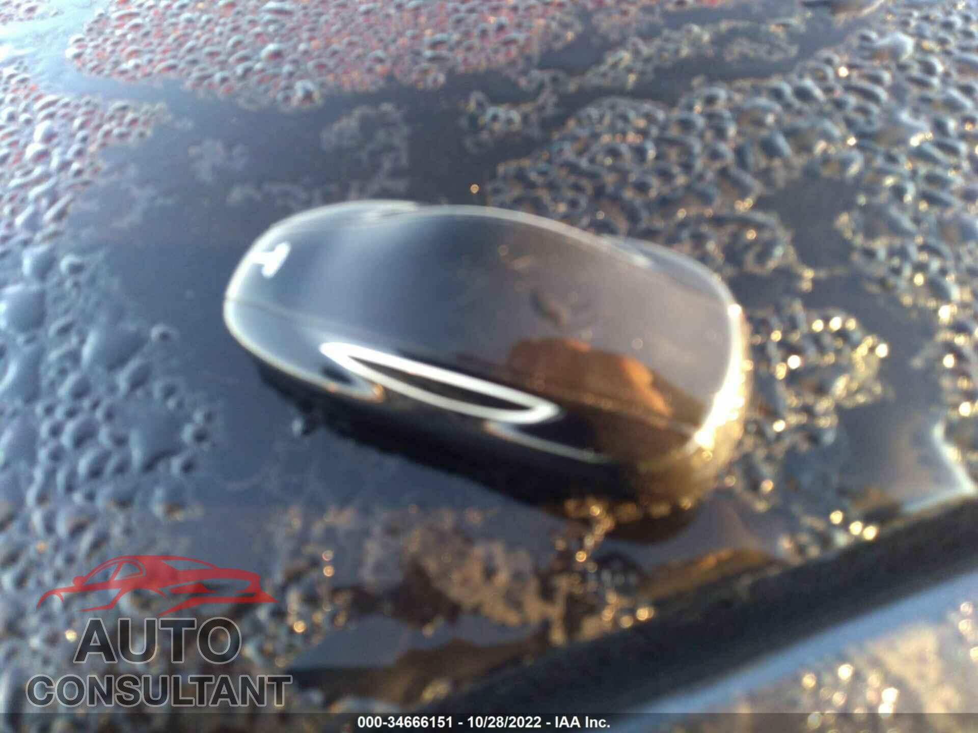 TESLA MODEL S 2020 - 5YJSA1E29LF400019