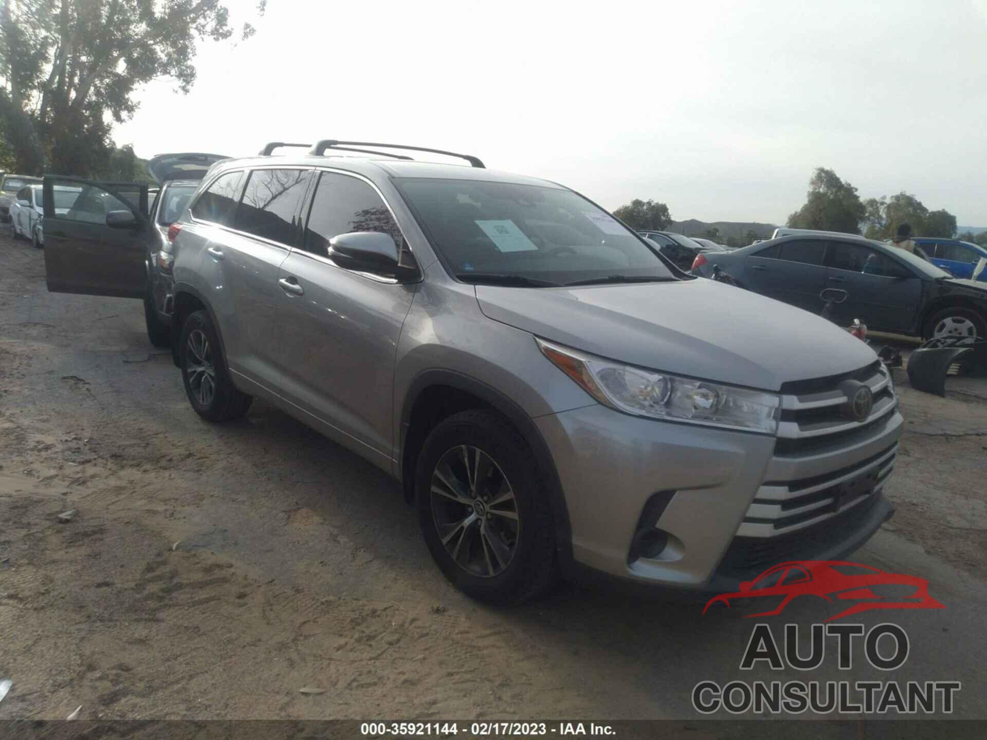 TOYOTA HIGHLANDER 2018 - 5TDZZRFHXJS271130