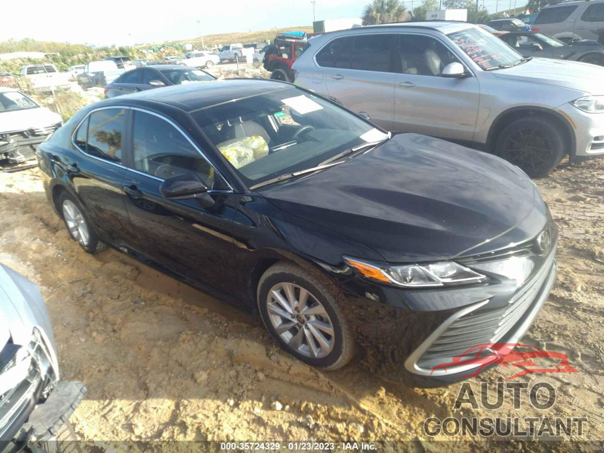 TOYOTA CAMRY 2022 - 4T1C11AK2NU659290
