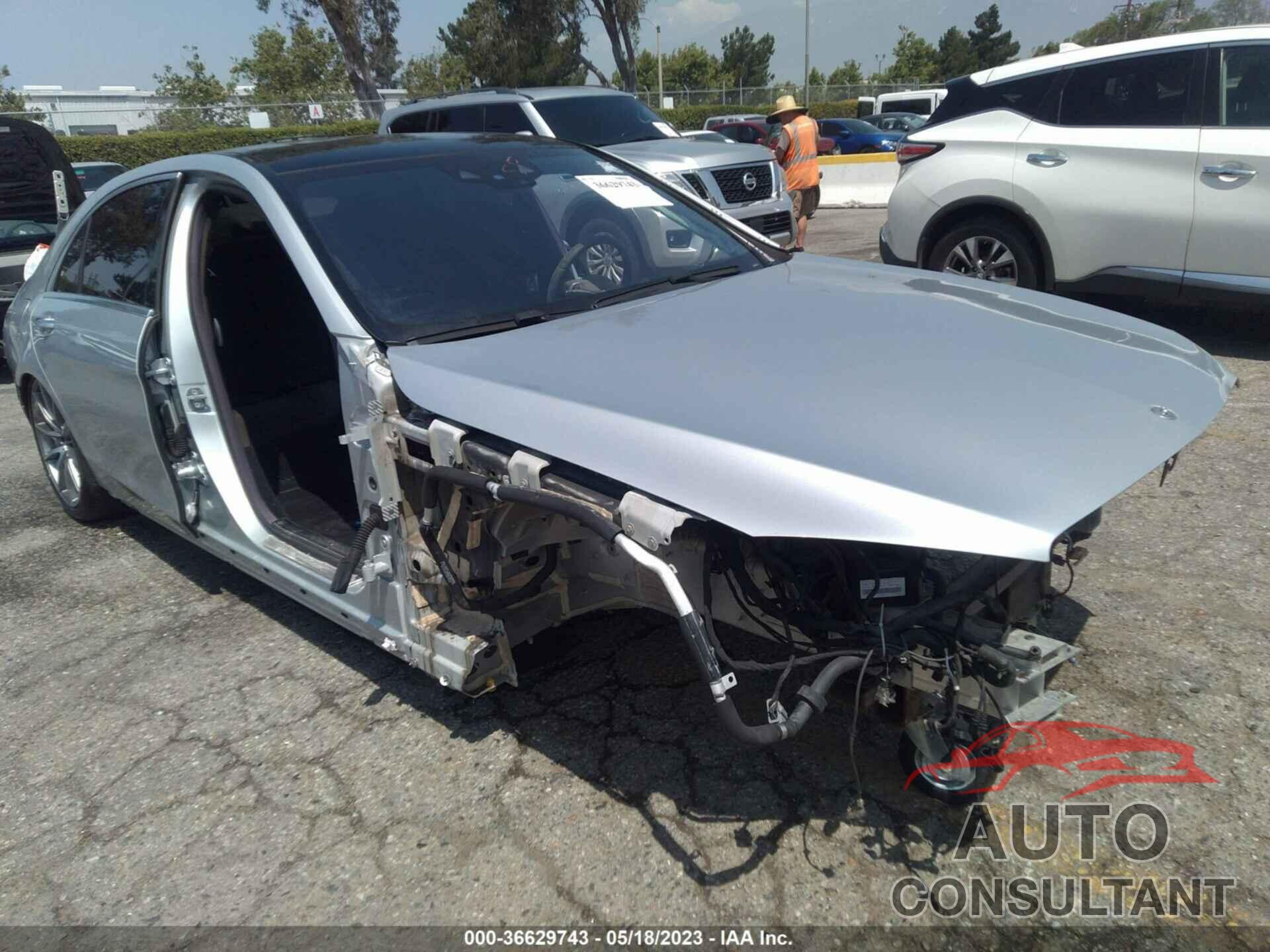 MERCEDES-BENZ S 560 2020 - W1KUG8DB5LA527401