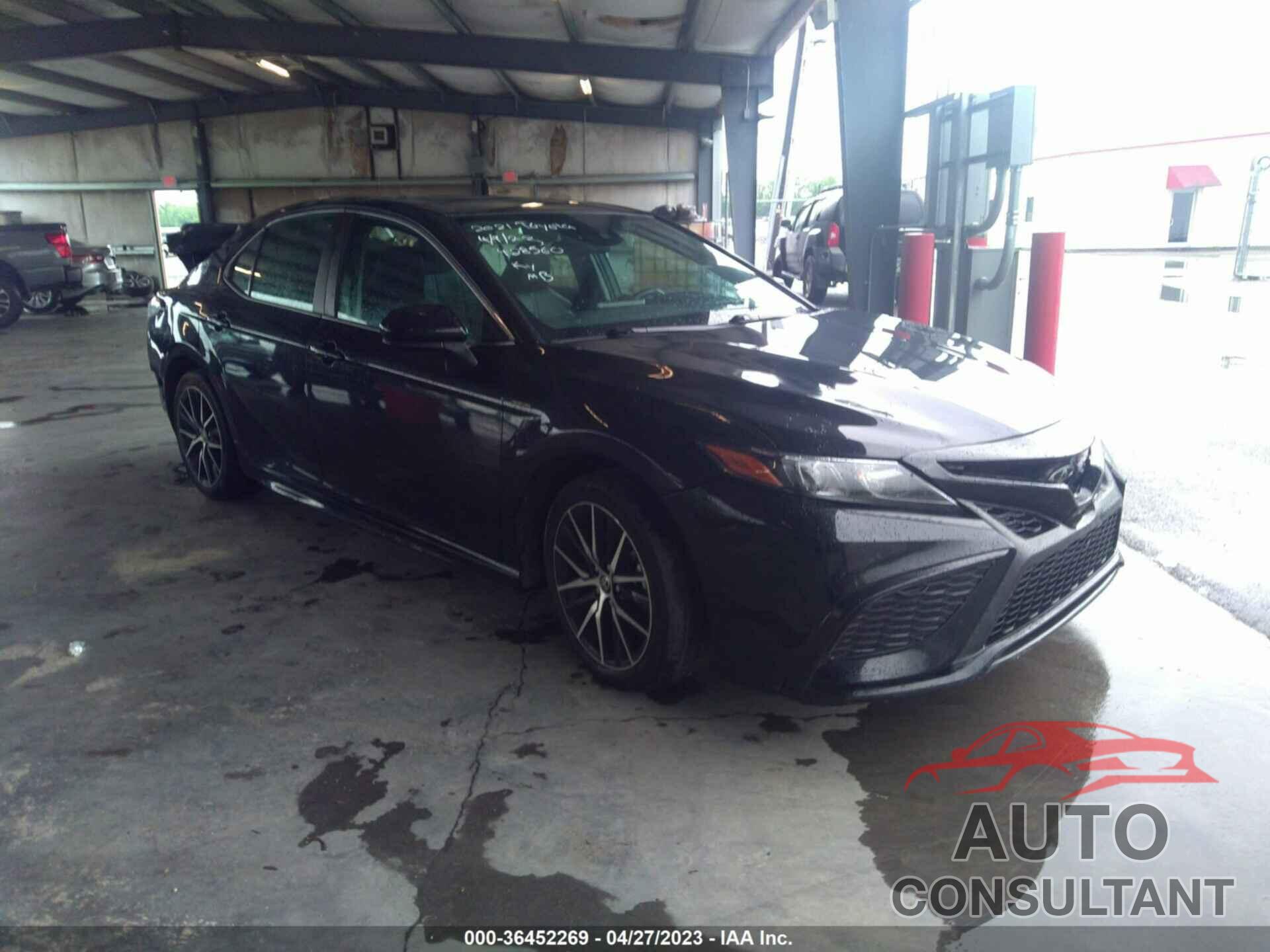 TOYOTA CAMRY 2021 - 4T1G11AK1MU428560