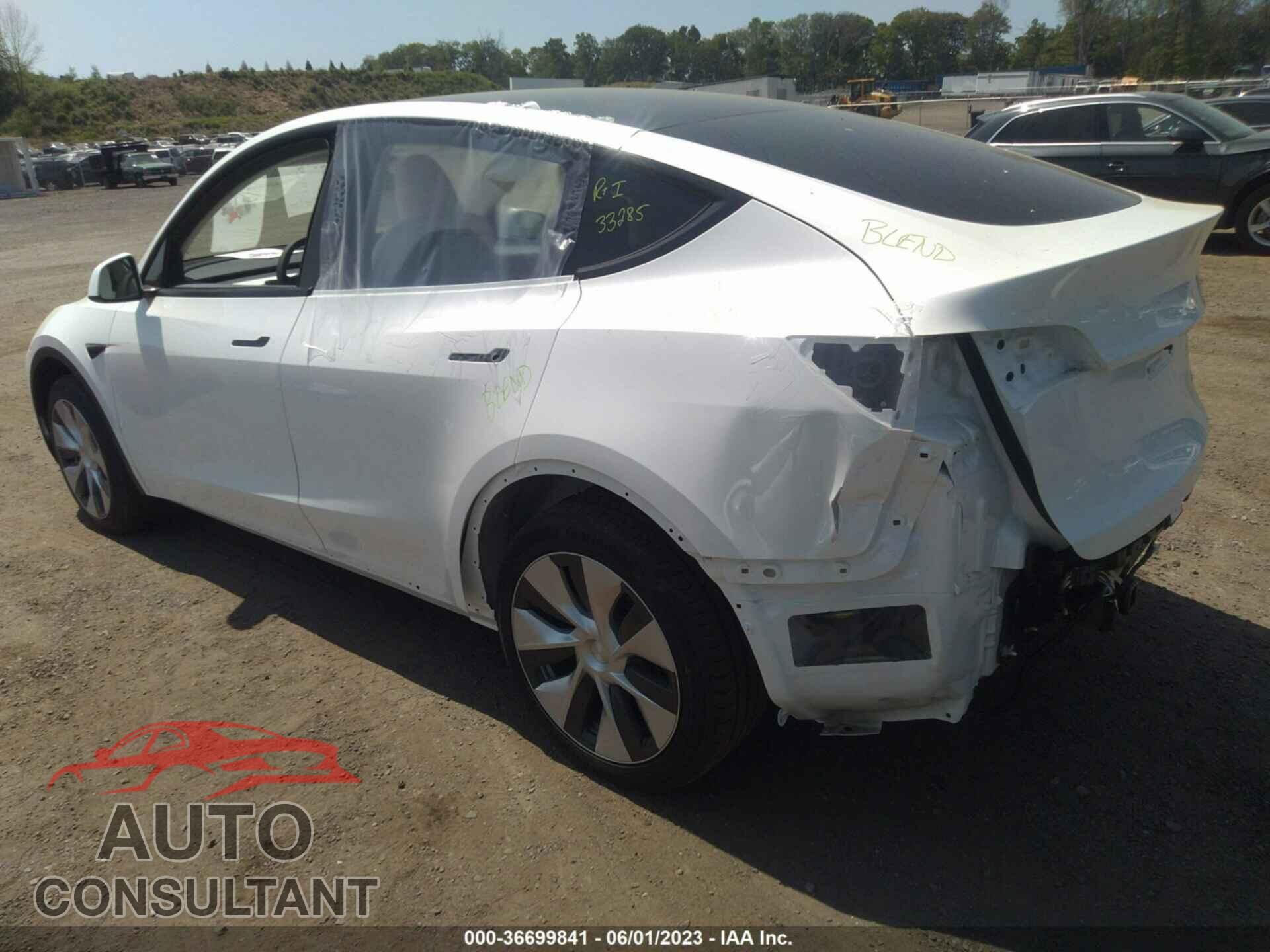 TESLA MODEL Y 2023 - 7SAYGDEE2PF695591