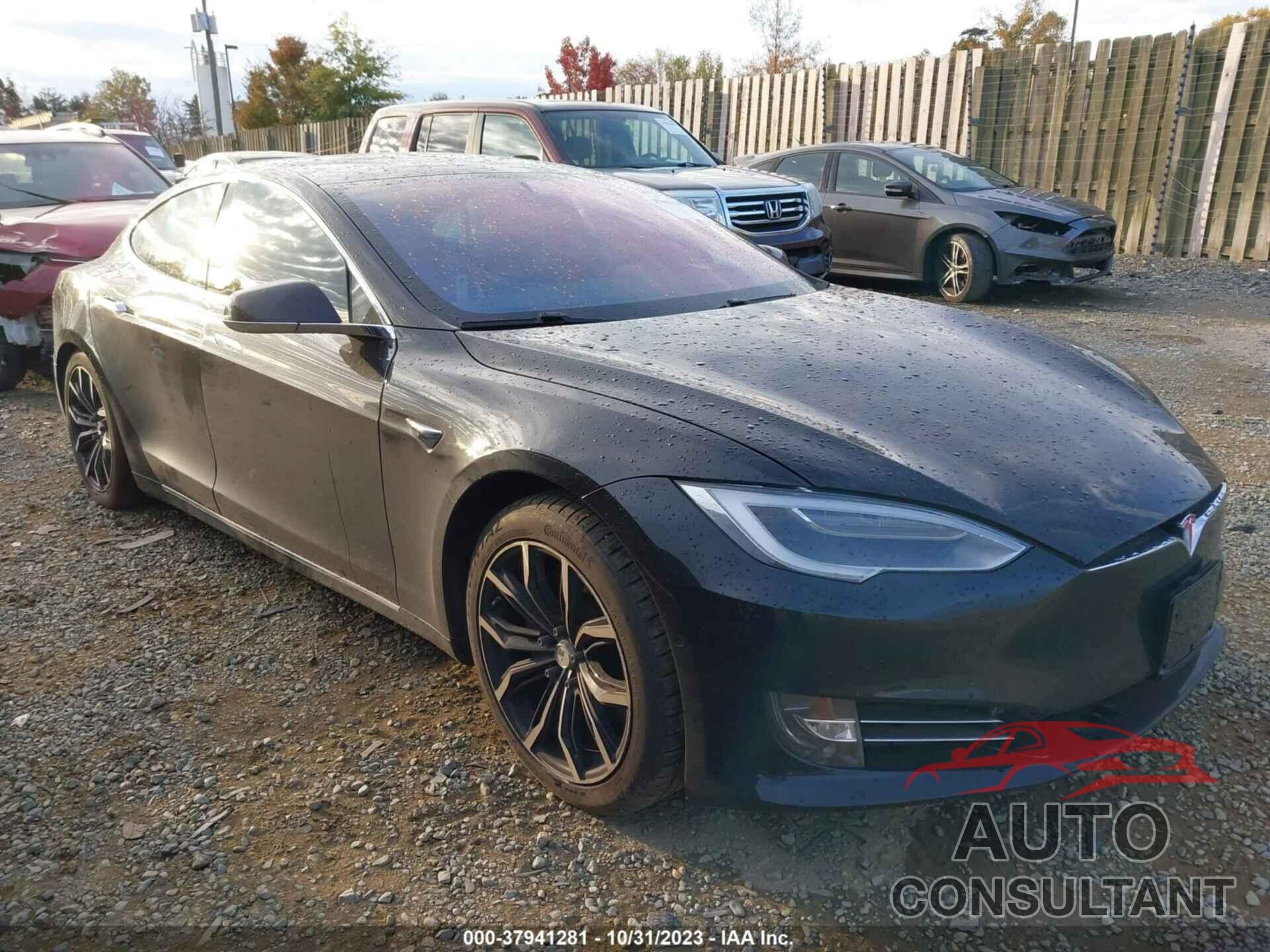 TESLA MODEL S 2018 - 5YJSA1E27JF260176