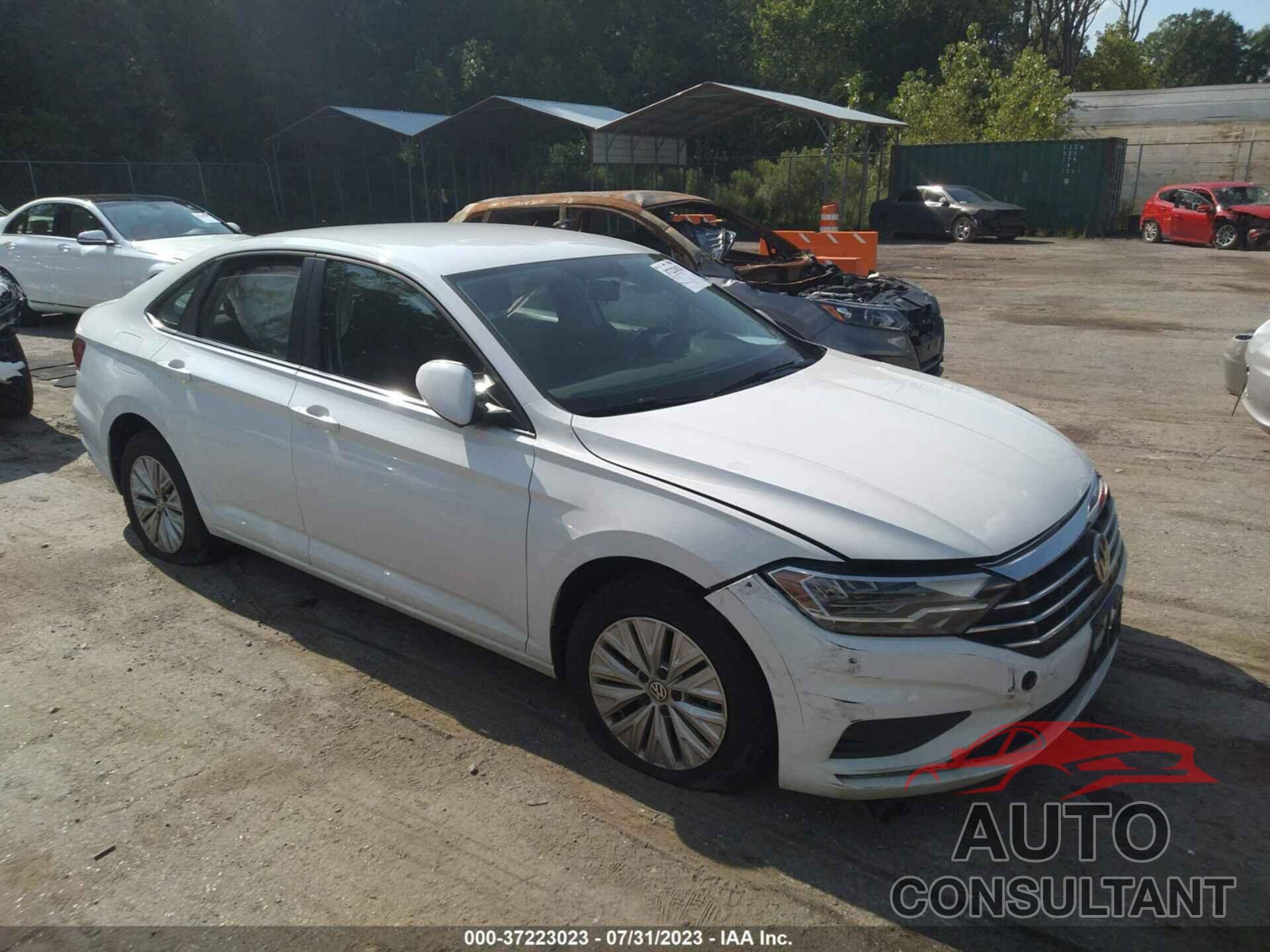 VOLKSWAGEN JETTA 2019 - 3VWC57BU4KM216289
