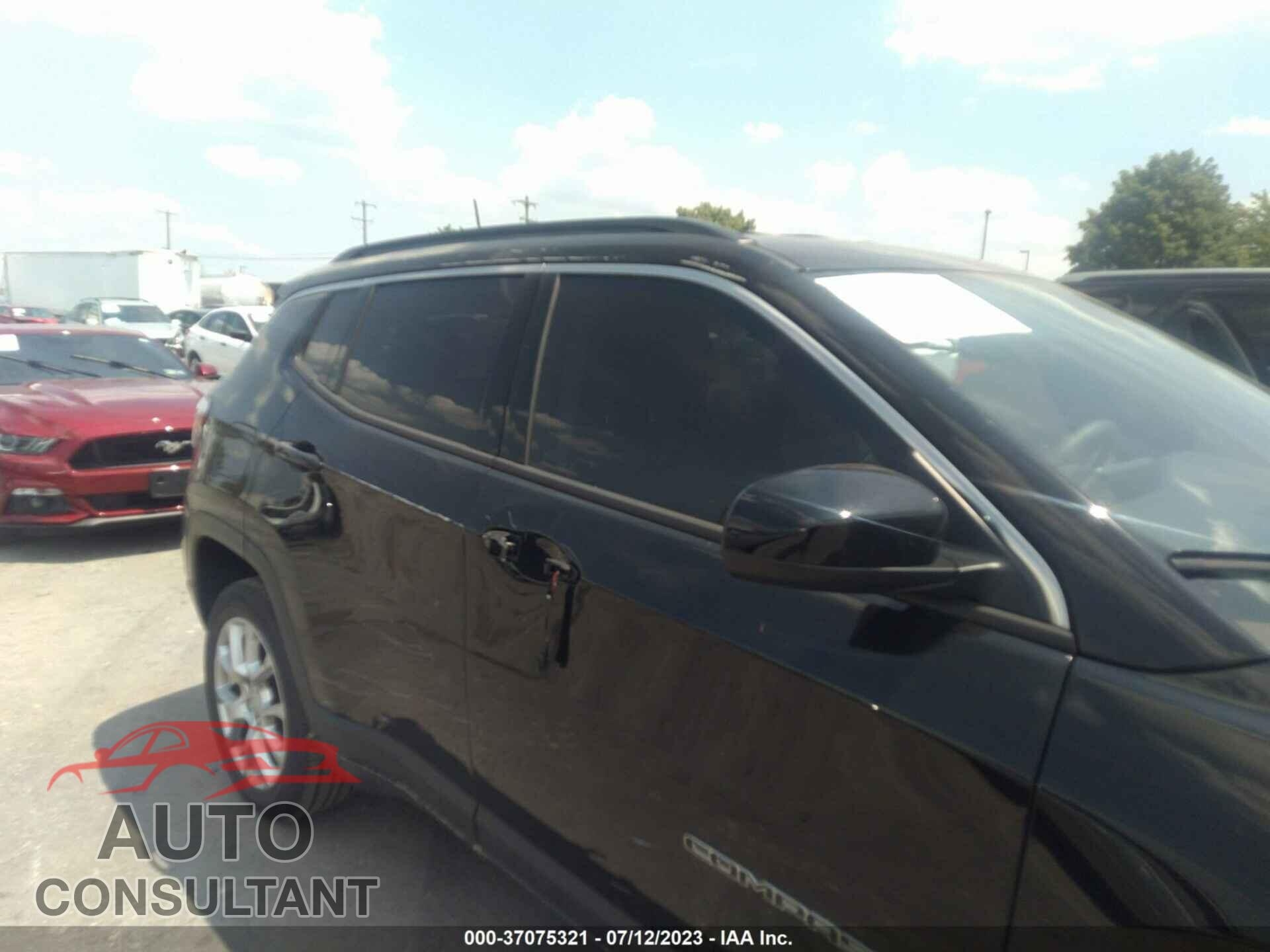 JEEP COMPASS 2022 - 3C4NJDFB4NT219556