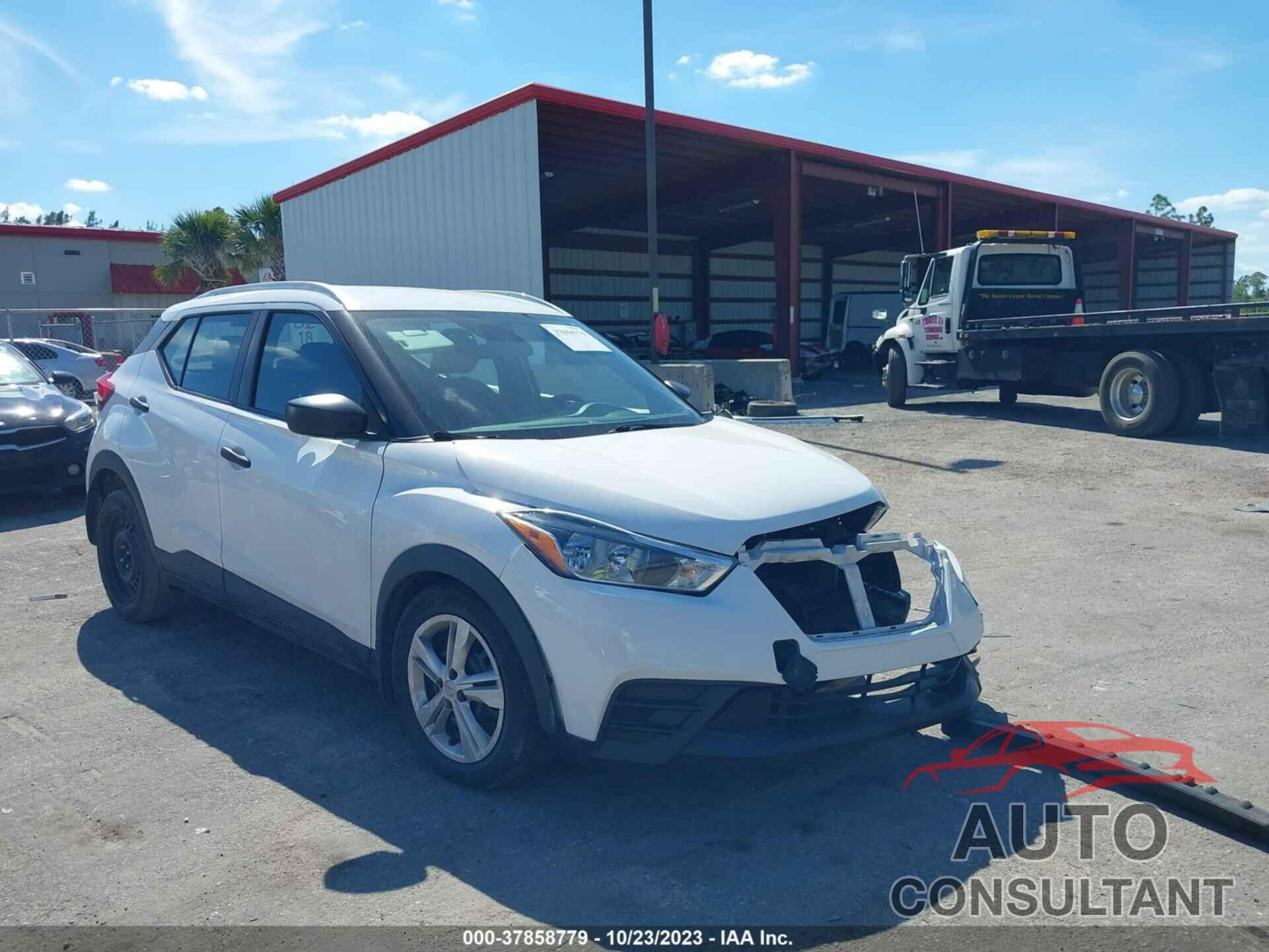 NISSAN KICKS 2018 - 3N1CP5CU1JL505587