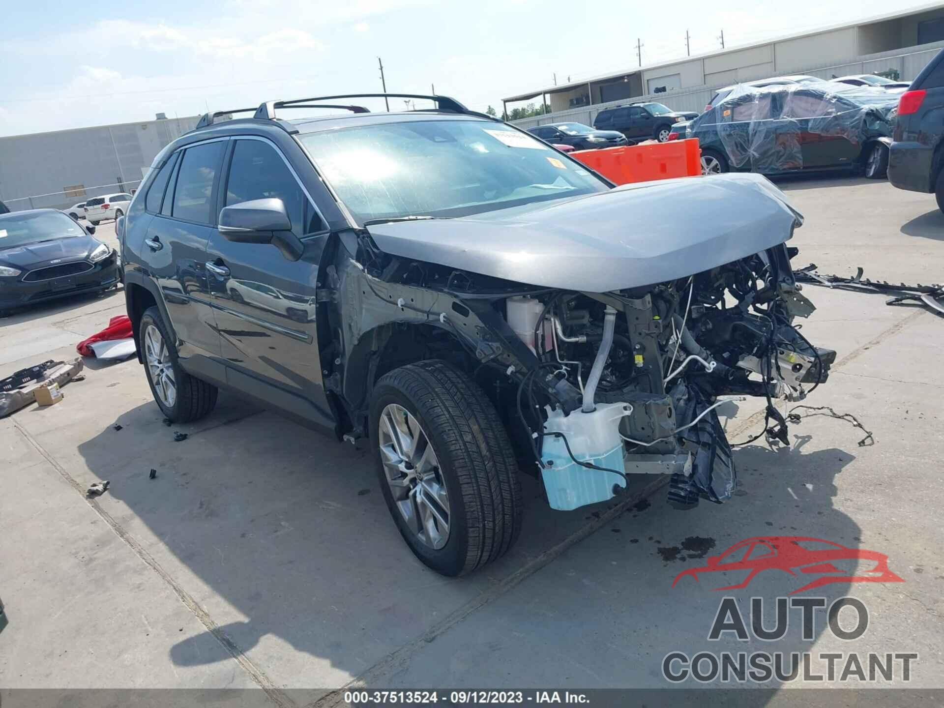 TOYOTA RAV4 2023 - 2T3Y1RFV8PC214782