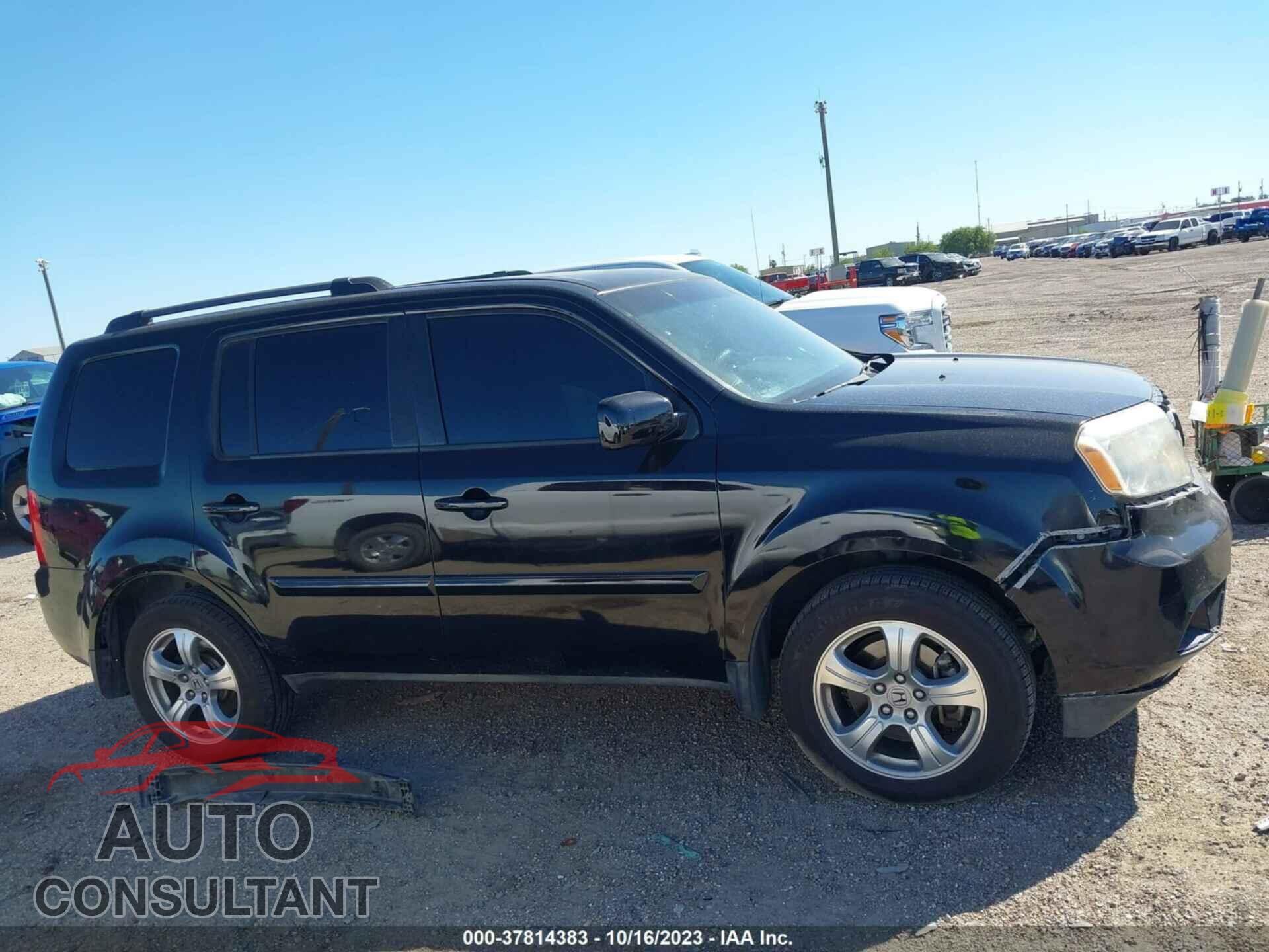 HONDA PILOT 2015 - 5FNYF3H63FB013329